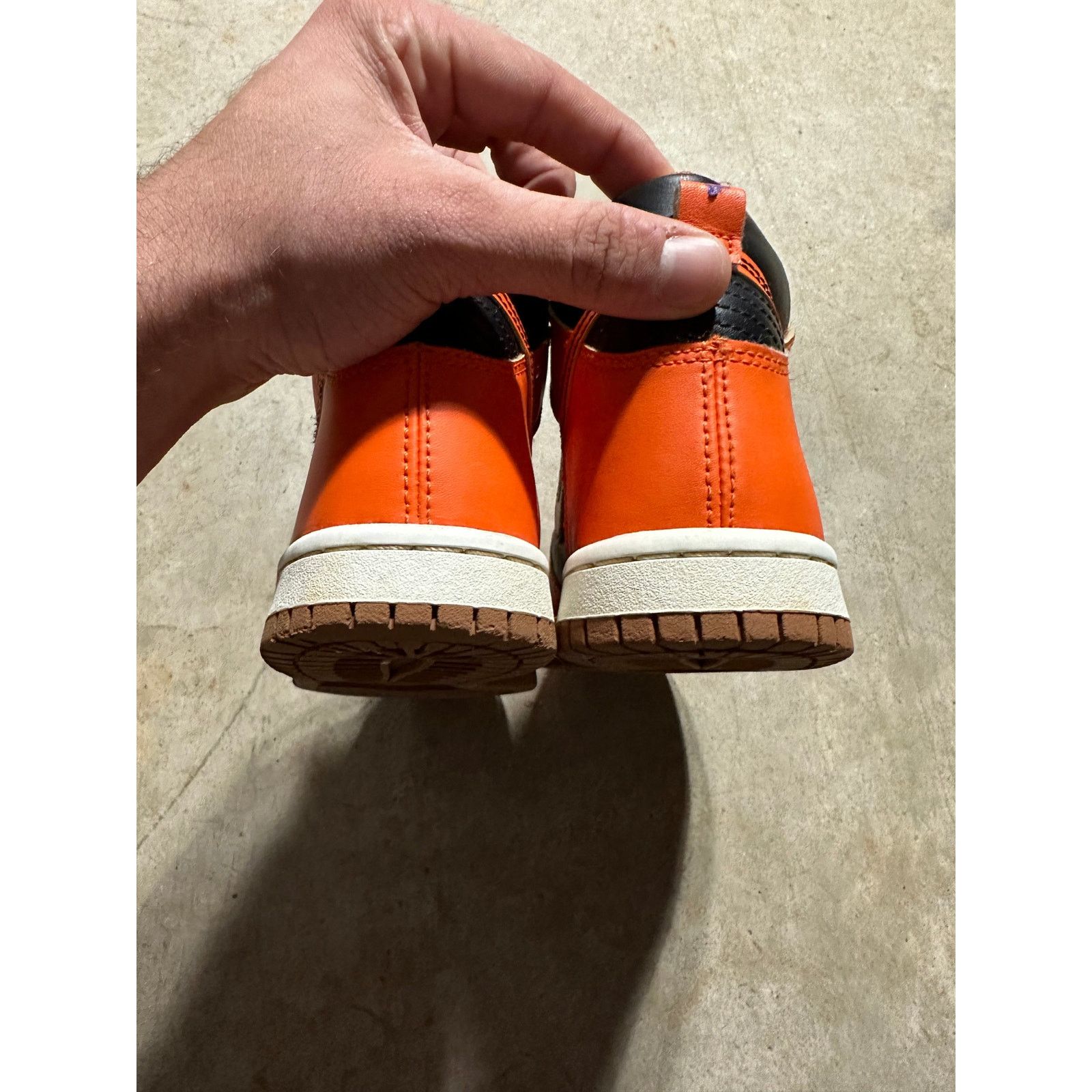 Nike Nike Dunk High GS Safety Orange Halloween Pumpkin 4Y/5.5W Size US 5.5 / IT 35.5 - 3 Thumbnail