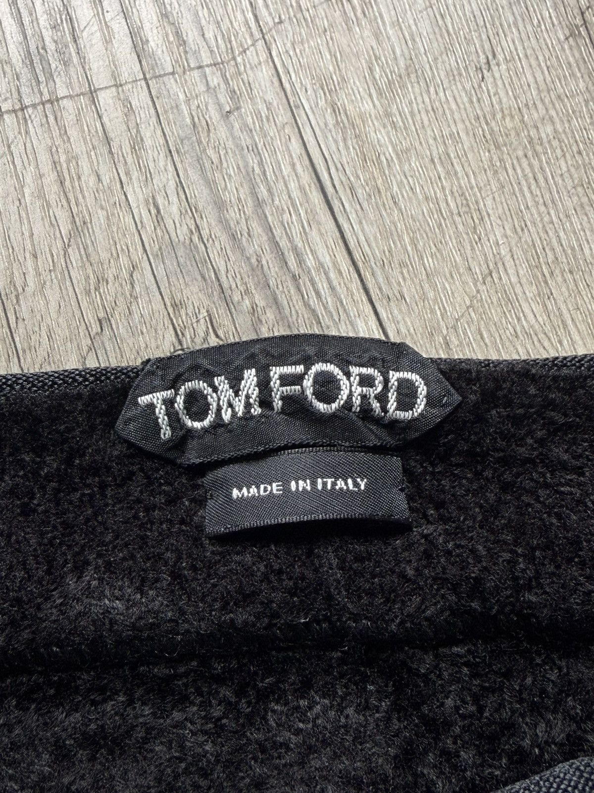 Tom Ford 2000s tom ford fleece top / very cozy Size S / US 4 / IT 40 - 7 Thumbnail