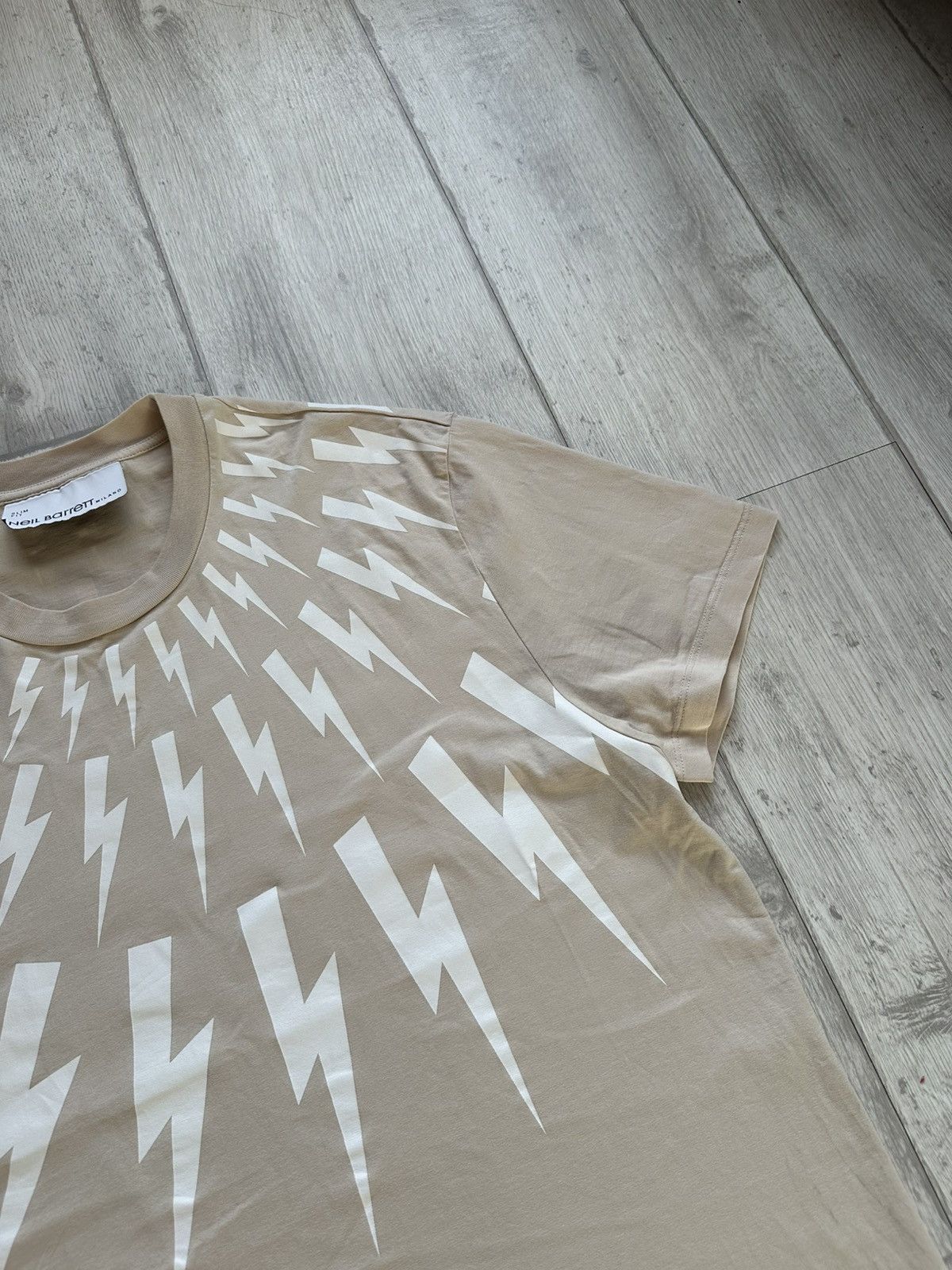 Neil Barrett Neil Barrett Lightening Bolt tee Size US L / EU 52-54 / 3 - 4 Thumbnail