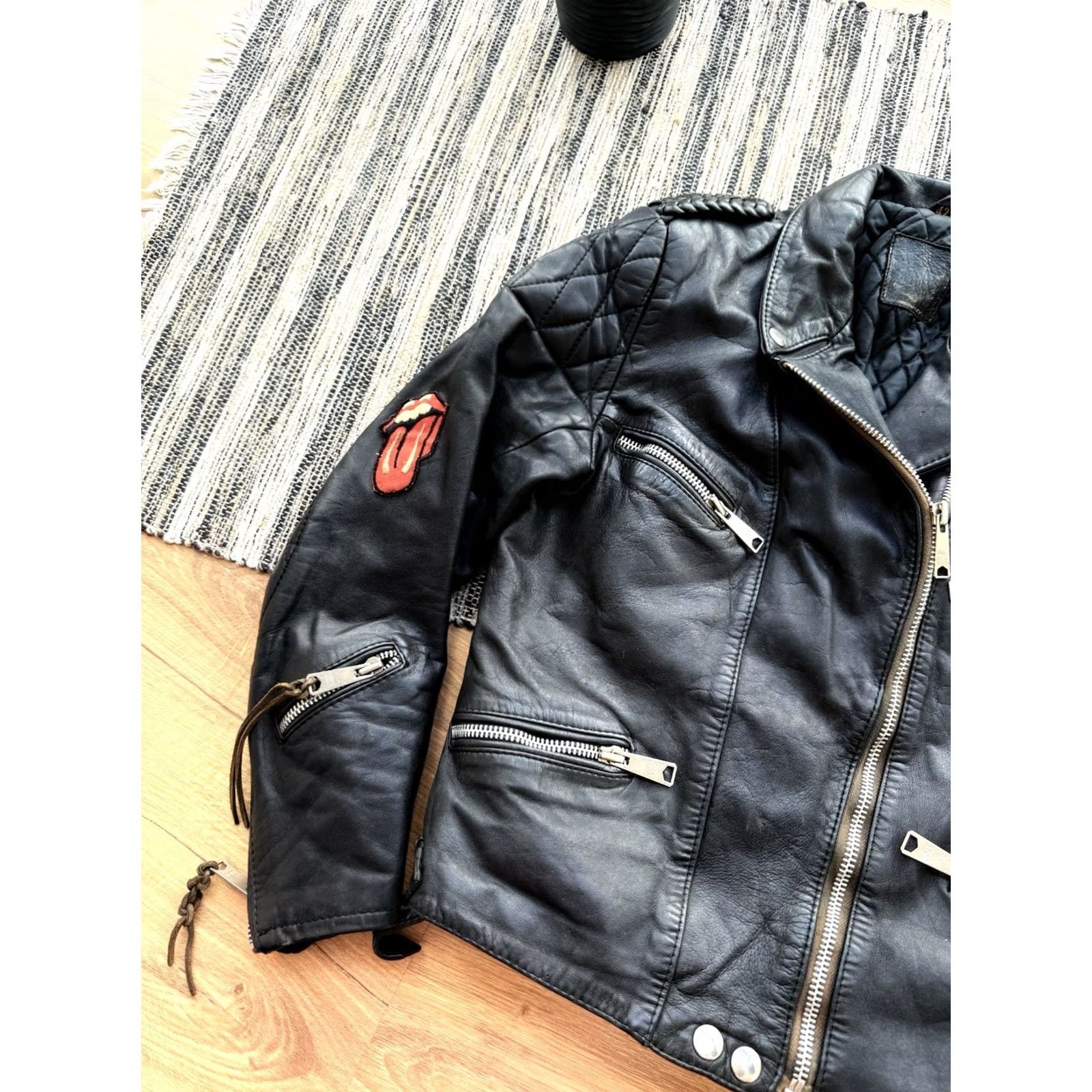 Vintage VINTAGE The Rolling Stones Leather Motorcycle Jacket Steel Wheels Tour 90s Womens Motorcycle Jacket Size 42 Black 90s Womens Size M / US 6-8 / IT 42-44 - 3 Thumbnail