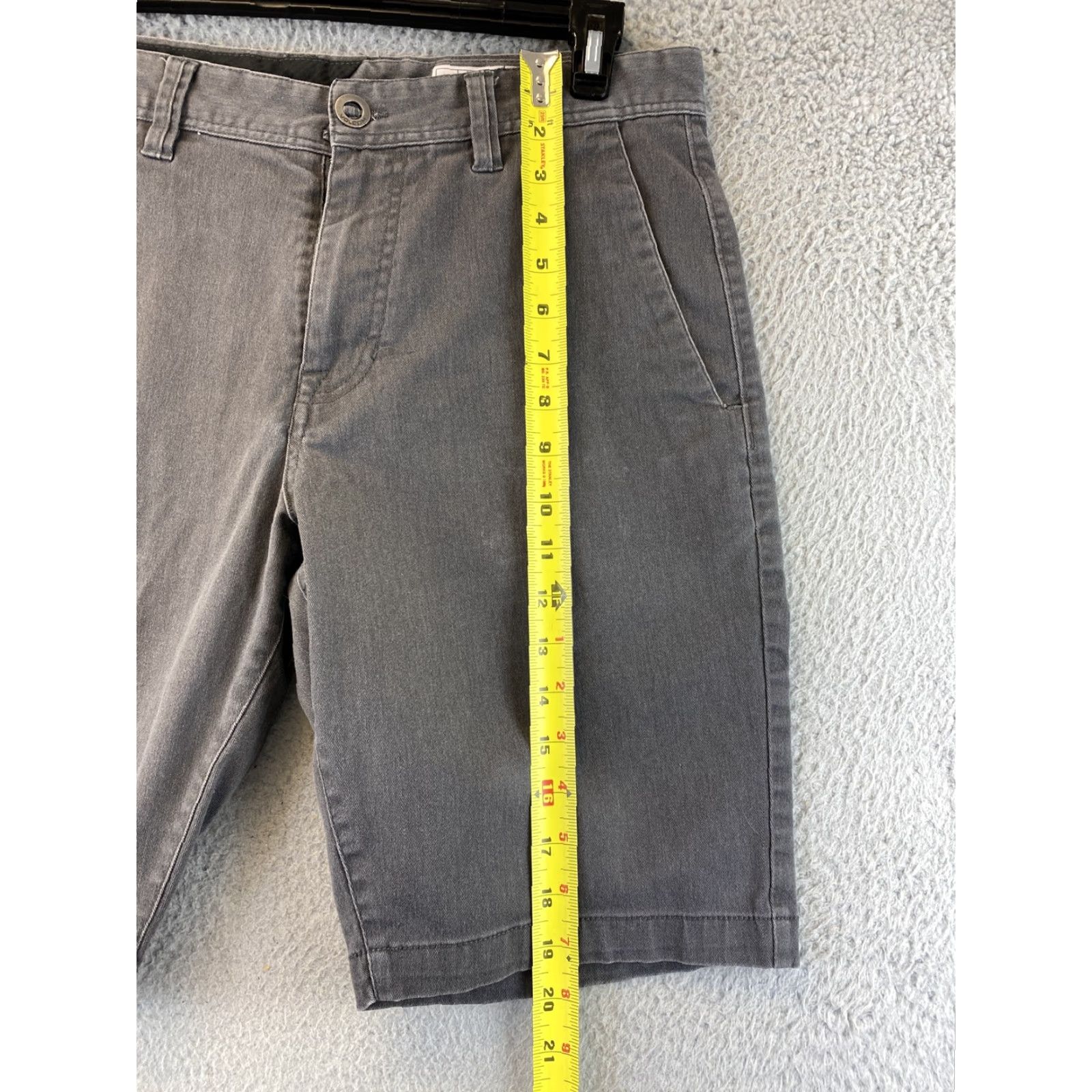 Volcom VOLCOM Mens Shorts Chino Flat Front 34 Gray Regular Inseam 9in Casual Outdoor Sports Pockets Size 34 I2-91-46 Size US 34 / EU 50 - 5 Thumbnail