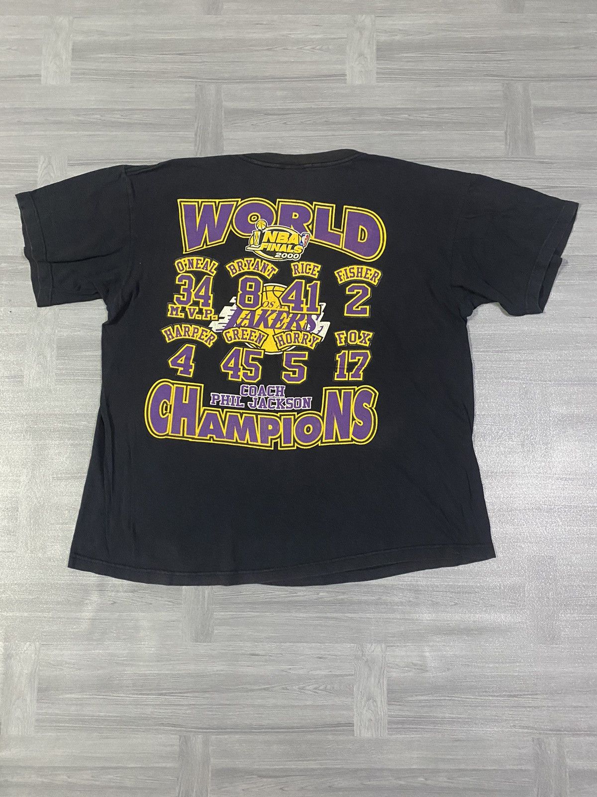 NBA Vintage Lakers Champions T-Shirt NBA Finals 2000's Kobe Size US XL / EU 56 / 4 - 10 Thumbnail