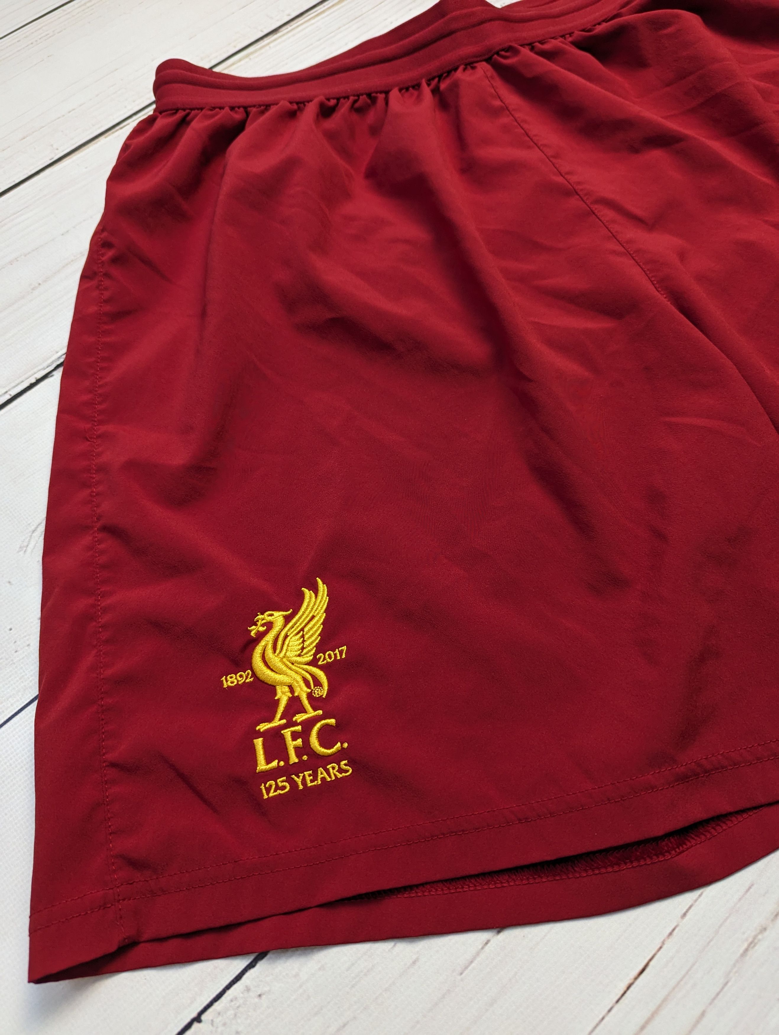 New Balance New Balance Liverpool FC 2017 football soccer shorts size XL Size US 38 / EU 54 - 3 Thumbnail
