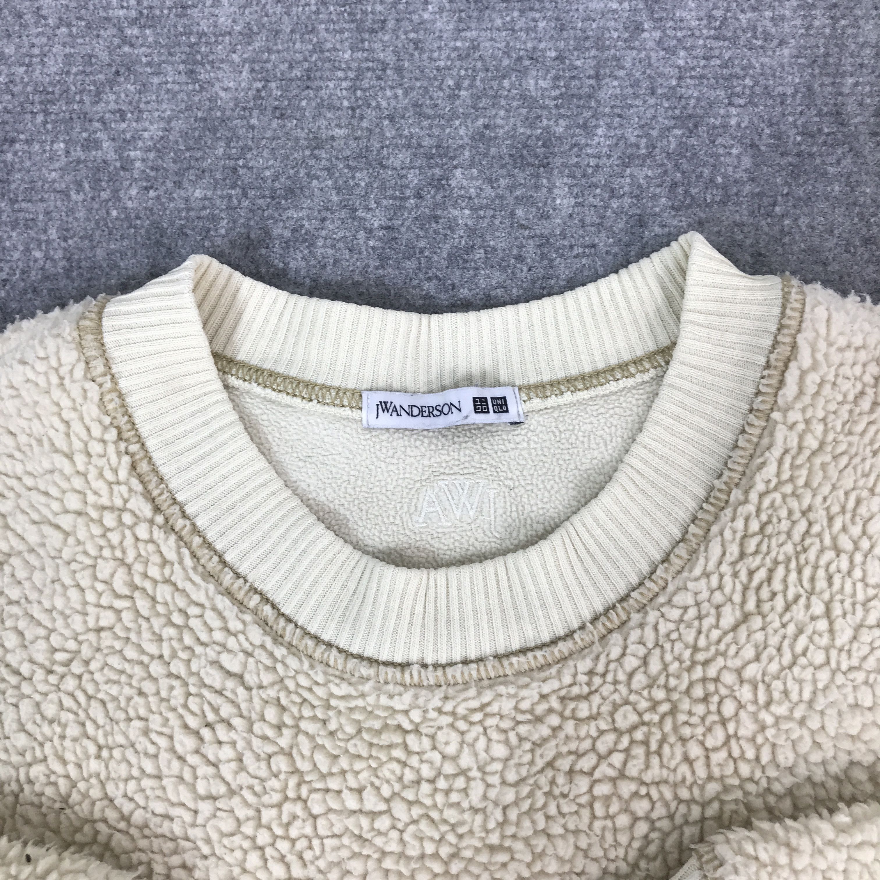 JW Anderson × Uniqlo JW ANDERSON X UNIQLO FLEECE SWEATSHIRT K65B4 Size US L / EU 52-54 / 3 - 8 Thumbnail