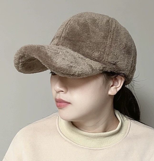Japanese Brand Outdoor retro faux fur fluffy teddy ball cap hat Size ONE SIZE - 6 Thumbnail