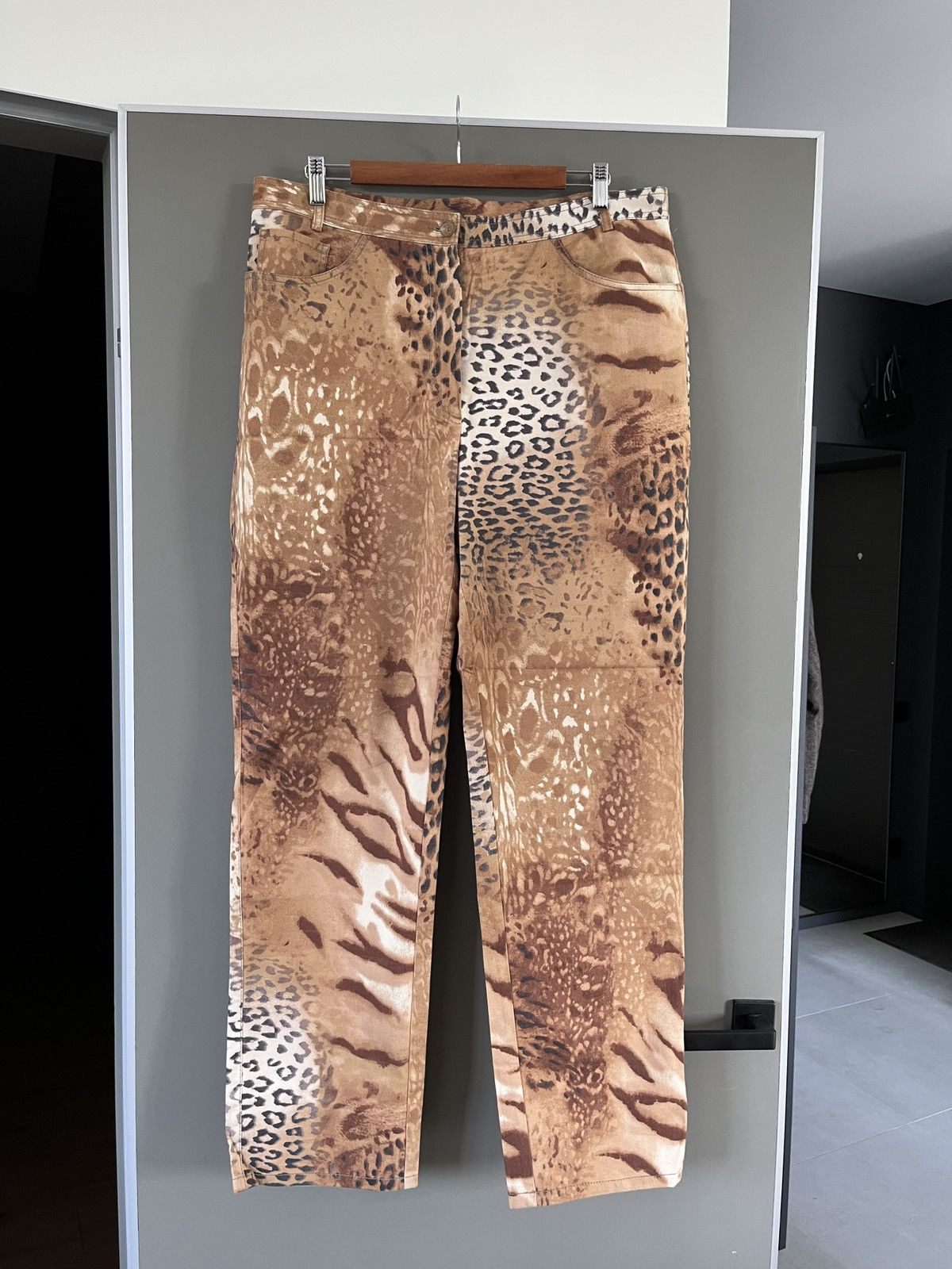 Ferre × Gianfranco Ferre Gianfranco Ferre Leopard Pattern Print Pants Size US 38 / EU 54 - 4 Thumbnail
