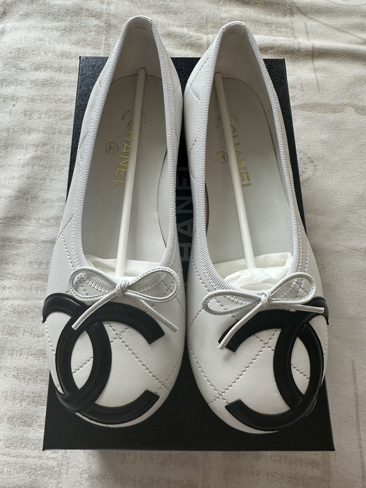 Chanel Chanel 26M coco beach Cambon Flat White color size 37 Size US 7 / IT 37 - 2 Thumbnail