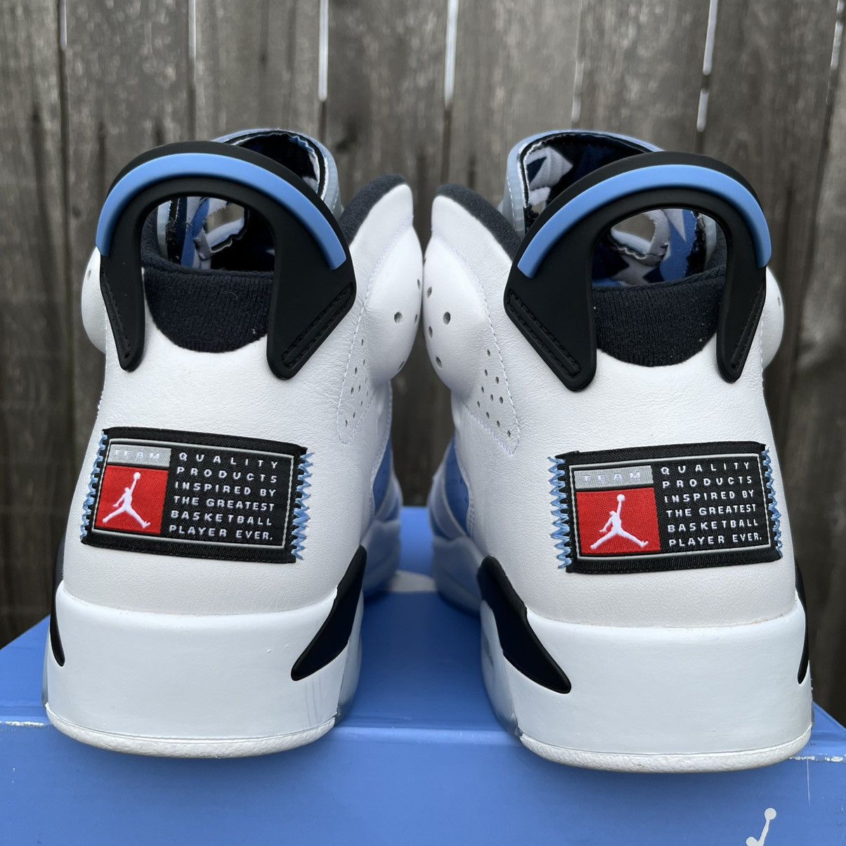 Nike Nike air Jordan 6 UNC size 9.5 Men Size US 9.5 / EU 42-43 - 4 Thumbnail