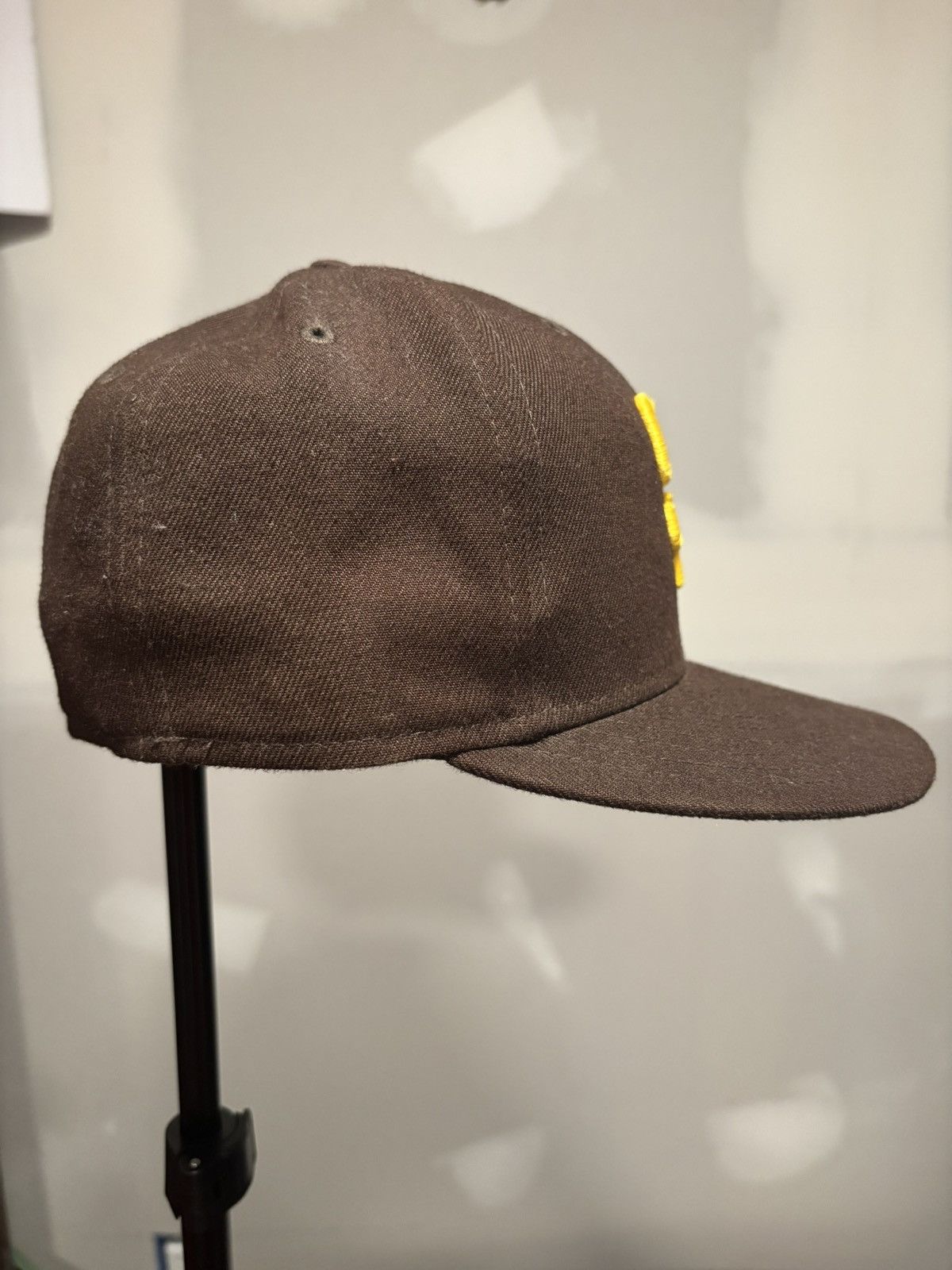 New Era × Vintage San Diego Padres Fitted Baseball Hat Size ONE SIZE - 3 Thumbnail