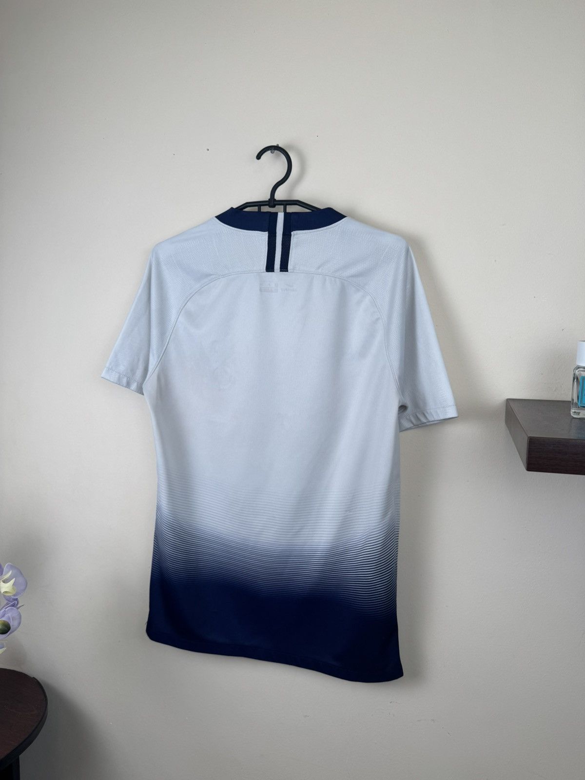 Nike Nike Tottenham 2018-2019 Home Soccer Jersey Men's S Back Size US S / EU 44-46 / 1 - 2 Thumbnail