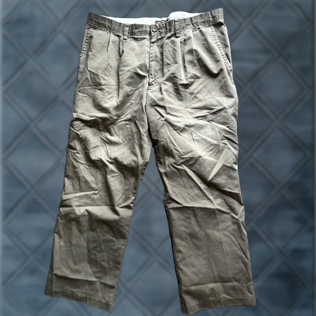 Dockers DOCKERS Beige Classic Fit Men Pants 36x27 Straight Flat Front Regular Size 36 Inseam 27 Men’s Khaki Signature Size US 36 / EU 52 - 1 Thumbnail