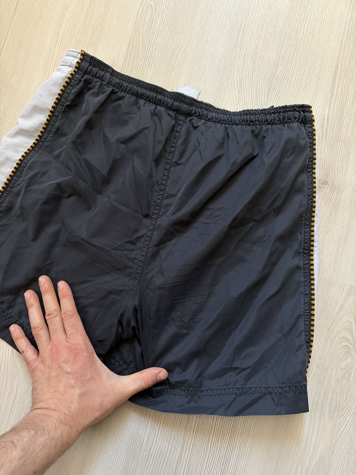 Puma Puma King Vintage Nylon Shorts Size US 32 / EU 48 - 8 Thumbnail