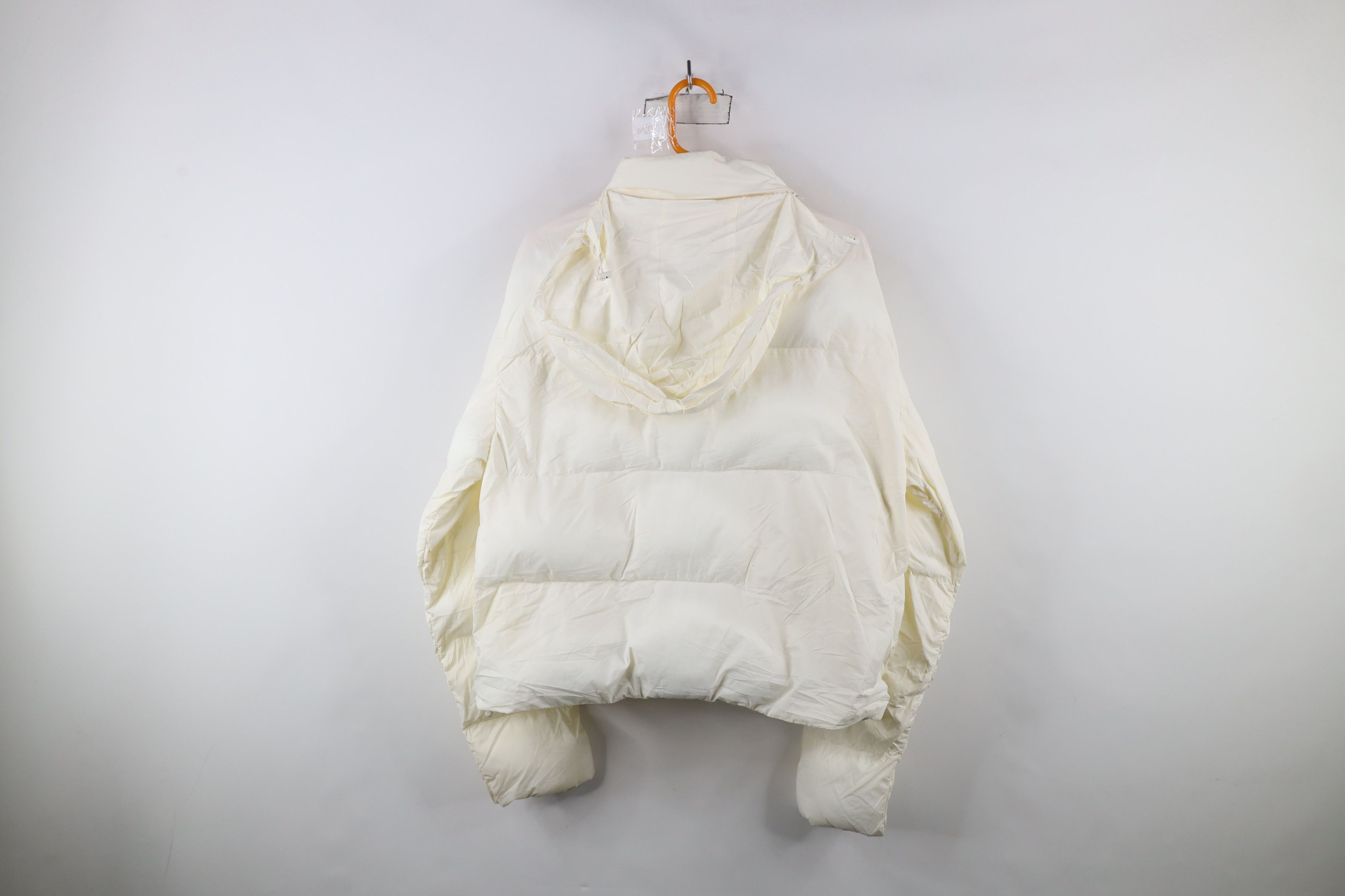 Fabletics × Vintage Fabletics Cropped Fit Beatrix Puffer Jacket White Hooded Size XL / US 12-14 / IT 48-50 - 12 Thumbnail