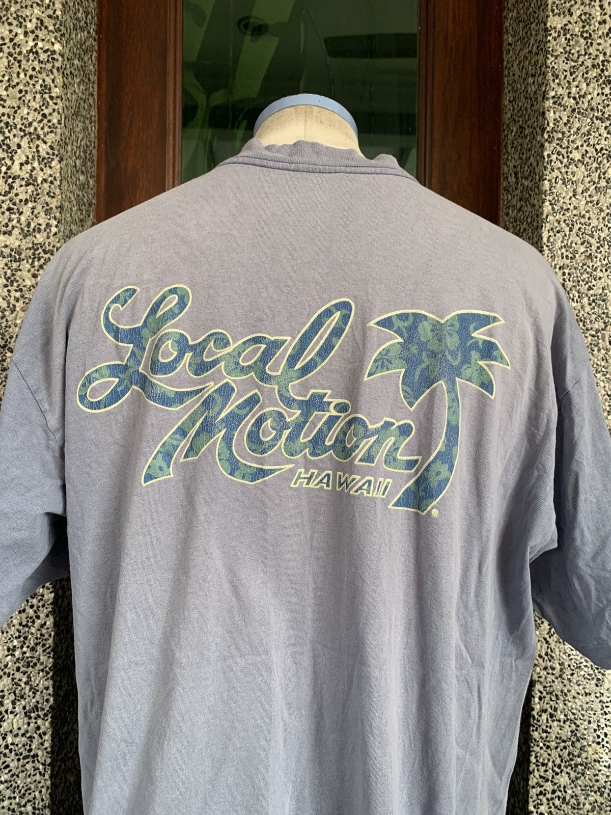 Vintage Vintage 90s Local Motion Hawaii Surf / Surfing T shirt Size US XL / EU 56 / 4 - 2 Thumbnail