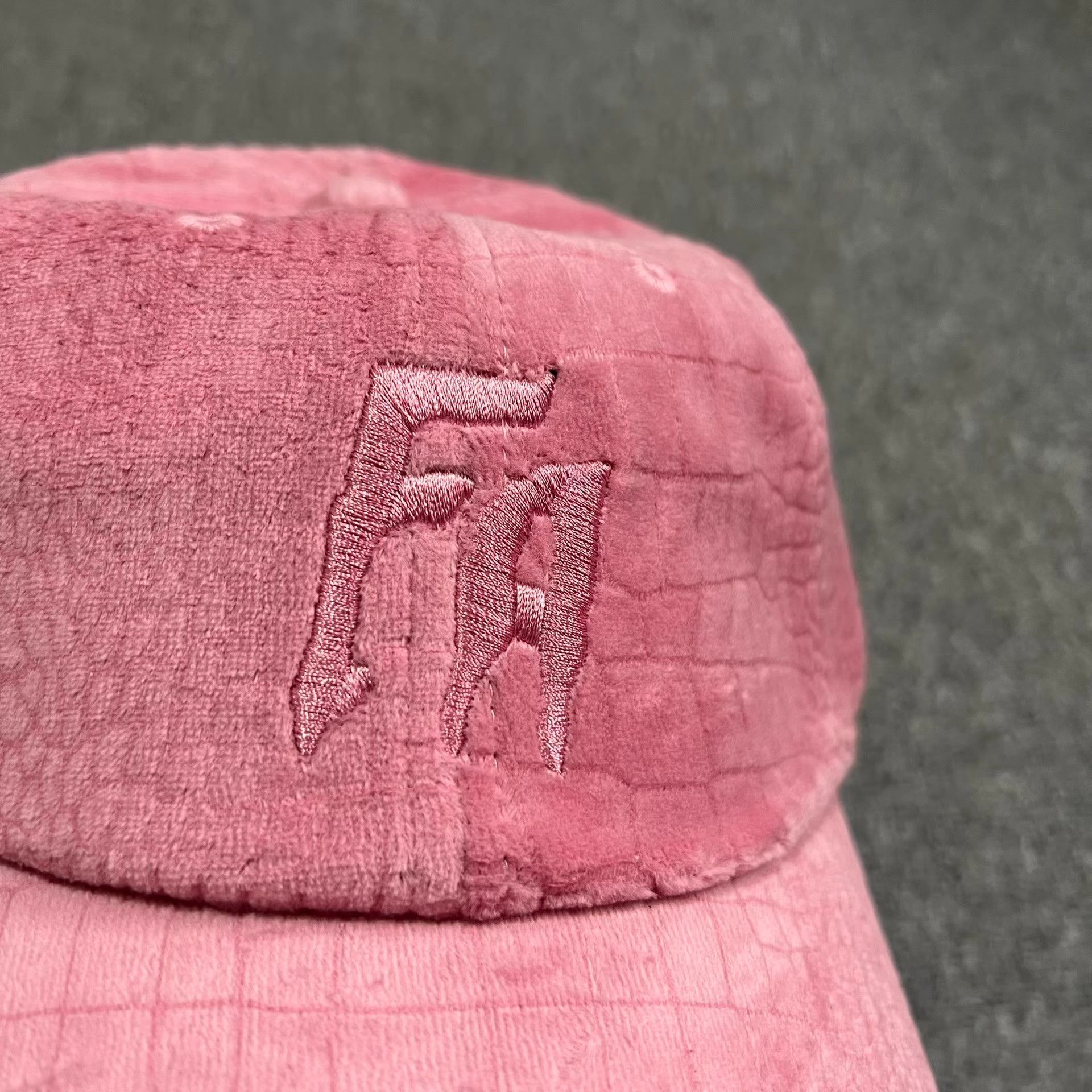 Fucking Awesome FuckingAwesomeVelvet FauxCrocodileCurvedBrimBaseball Cap Q7 Size ONE SIZE - 2 Thumbnail