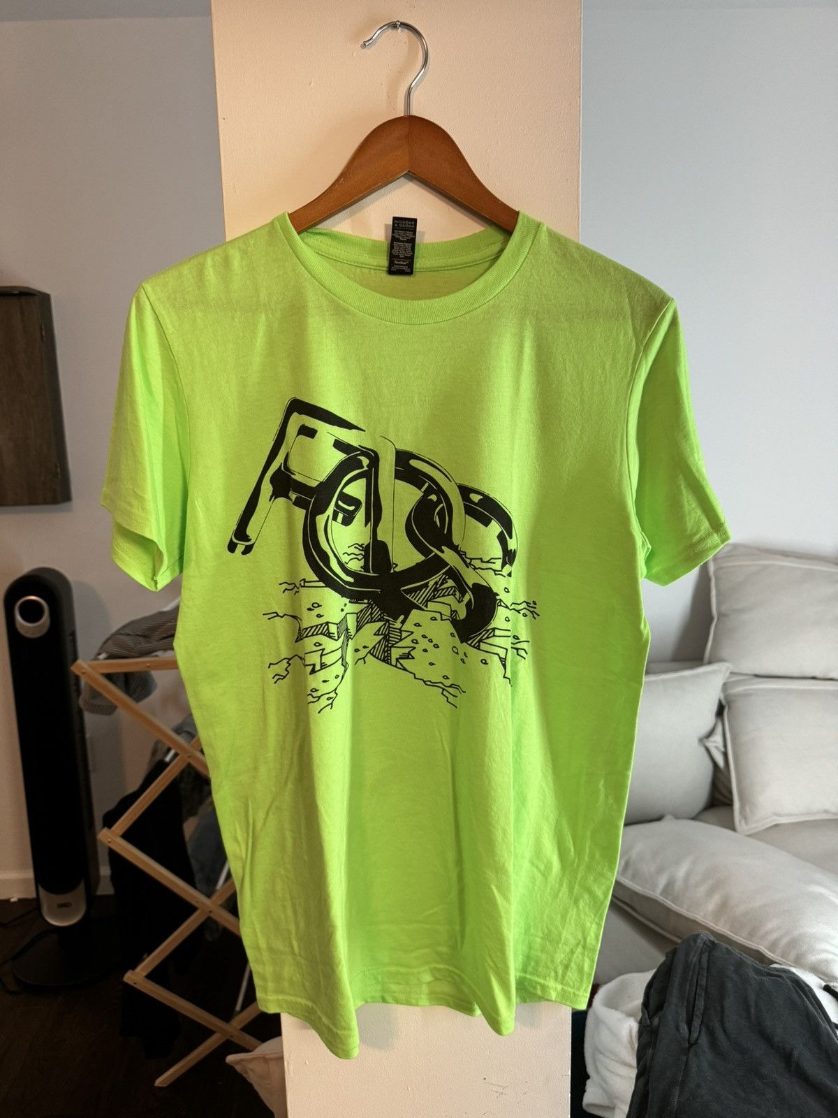 Virgil Abloh Neon Virgil tee FOG Size US M / EU 48-50 / 2 - 1 Thumbnail