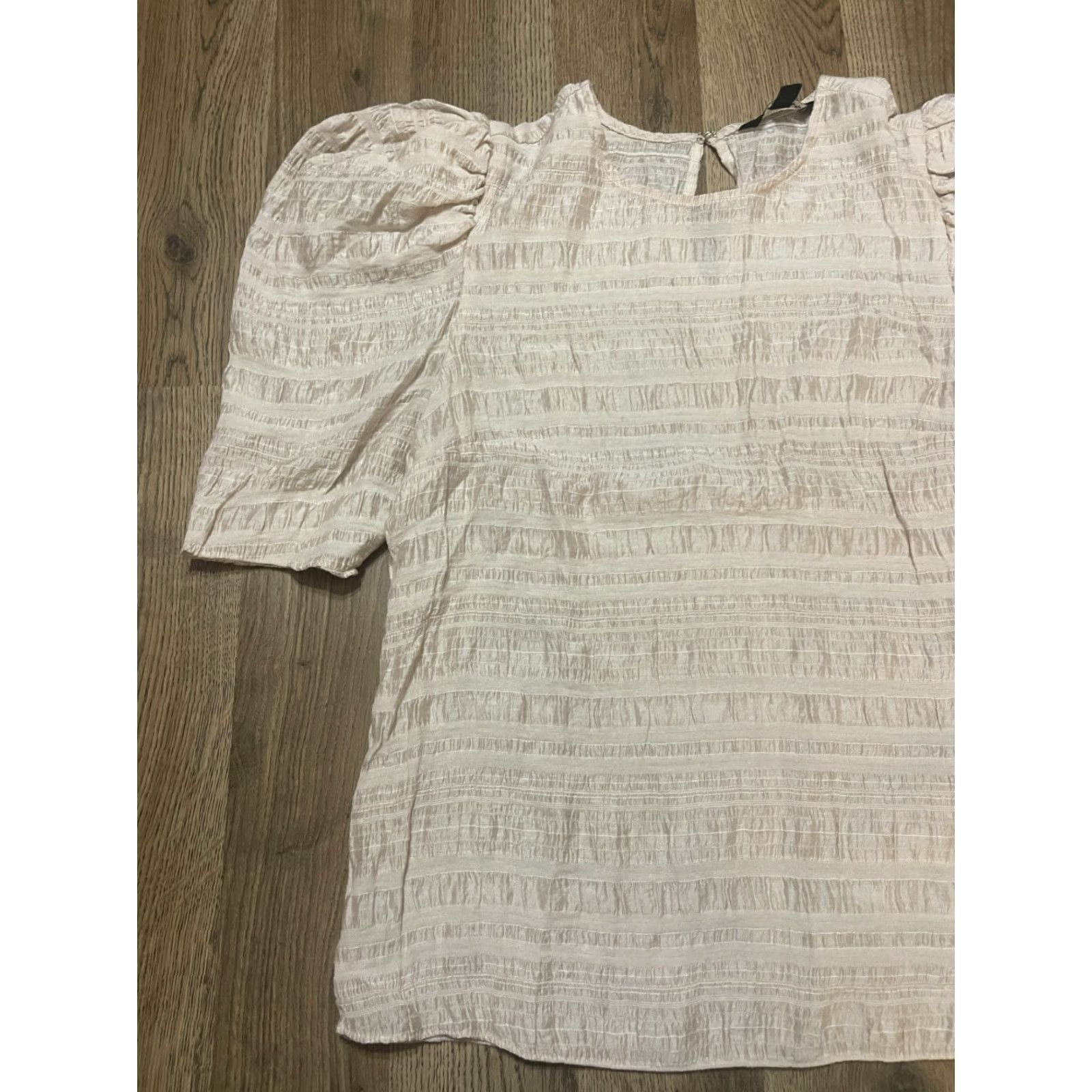 Express Express Shirt Women's Medium, Puff Sleeve, Tan, Brown - Casual T-Shirt, Round Neck, Short Sleeve, Solid, Regular Fit, Express - Womens Size M / US 6-8 / IT 42-44 - 4 Thumbnail