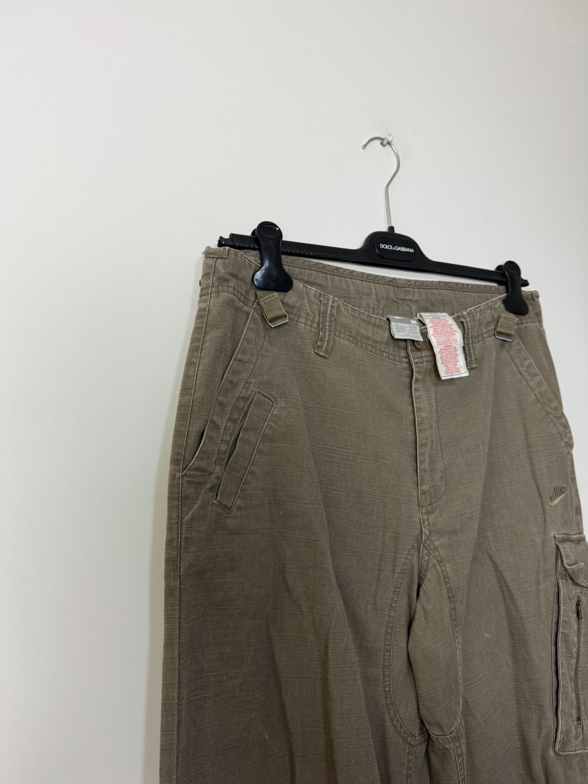 Nike Vintage Nike parachute cargo khaki pants military streetwear Size US 32 / EU 48 - 6 Thumbnail