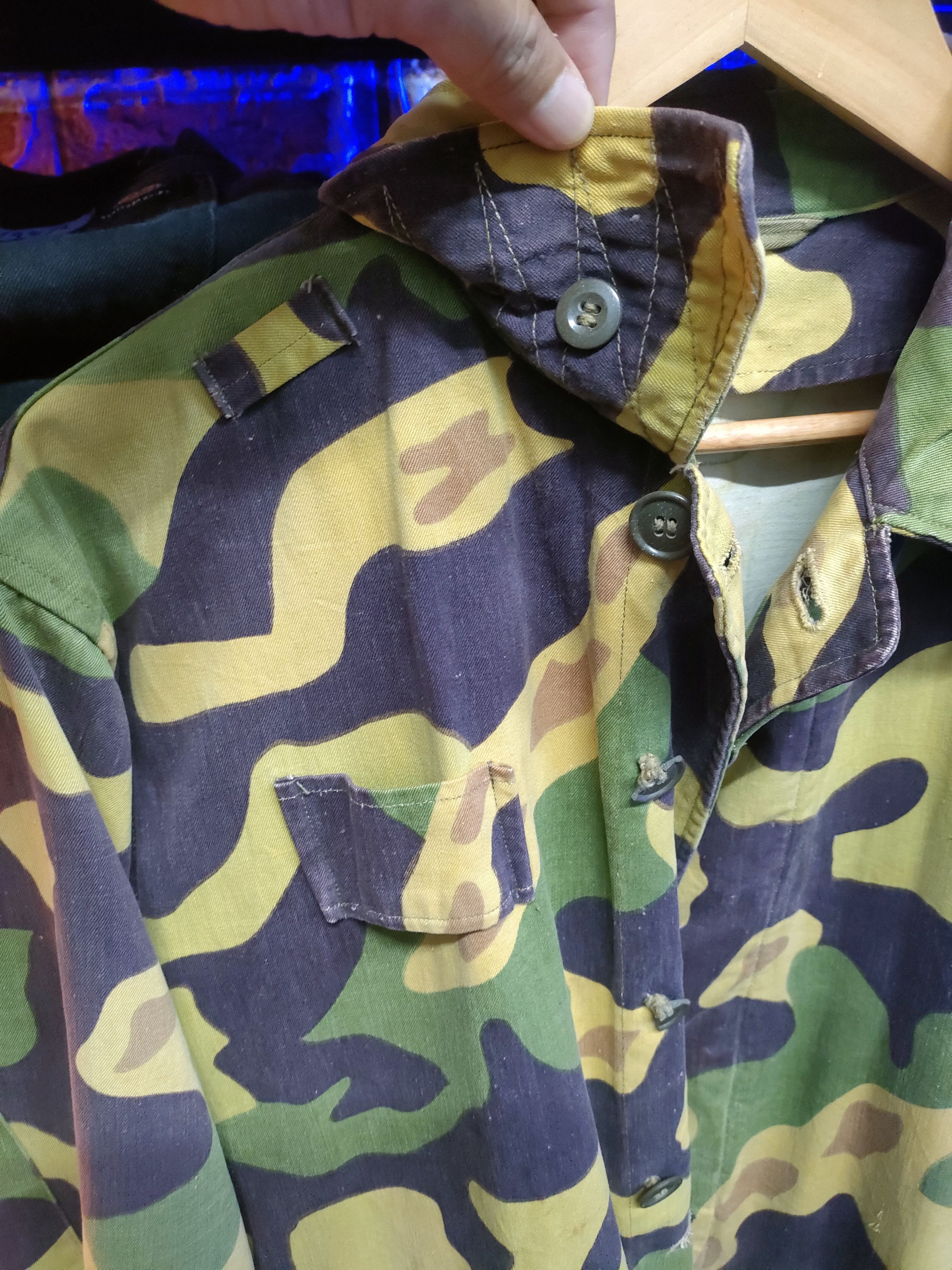 Vintage 60s Camouflage Slimander