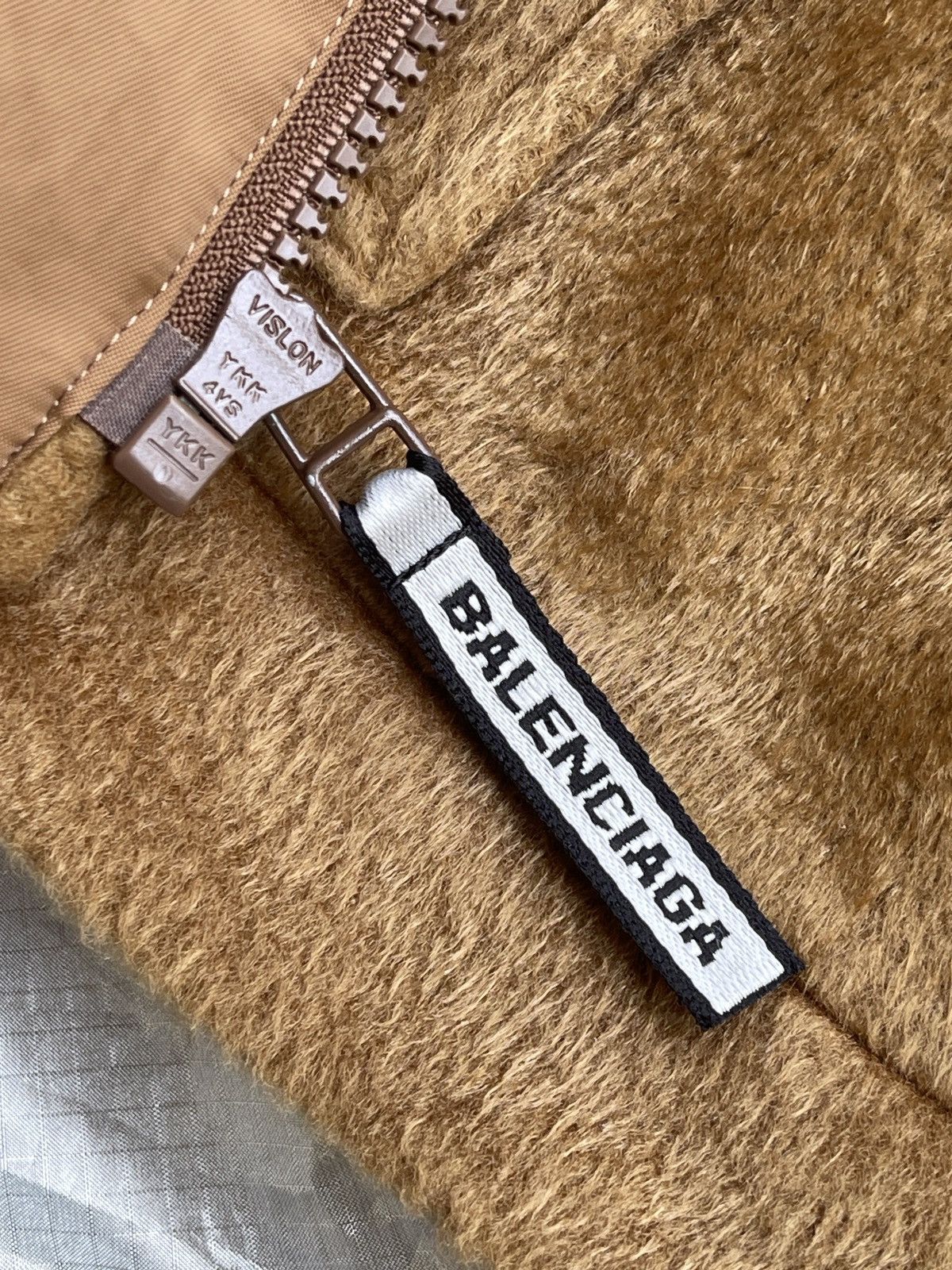 Balenciaga Balenciaga Mohair Vest Jacket Size M / US 6-8 / IT 42-44 - 7 Thumbnail