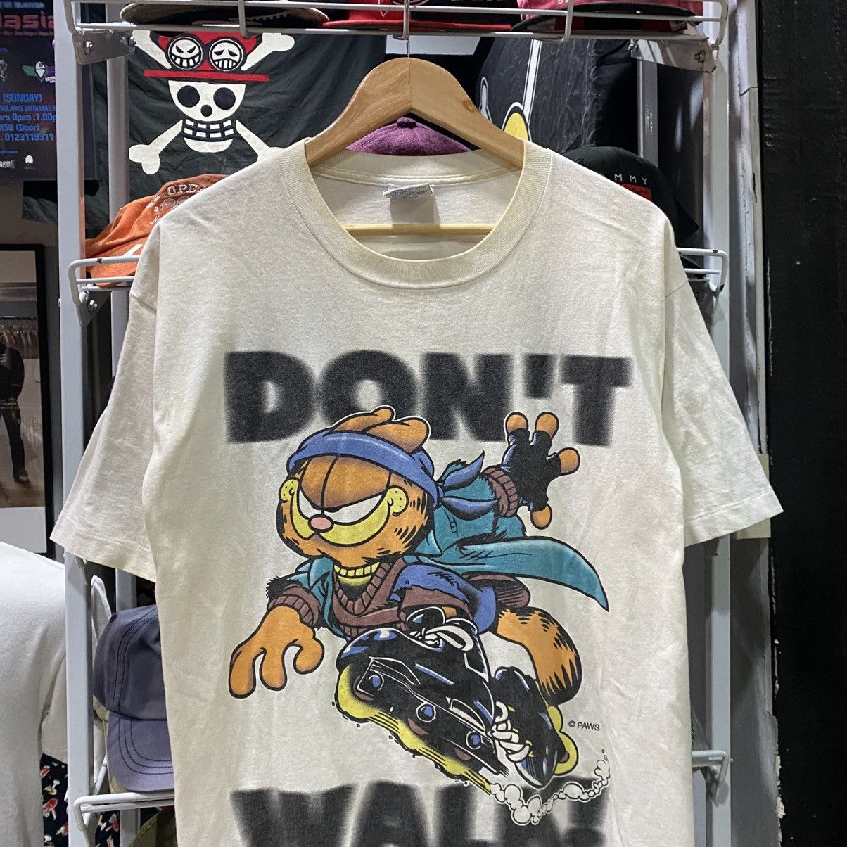 Vintage Vintage 90s Garfield Dont Walk SK8 Or Get Lost. t-shirt Size US L / EU 52-54 / 3 - 3 Thumbnail