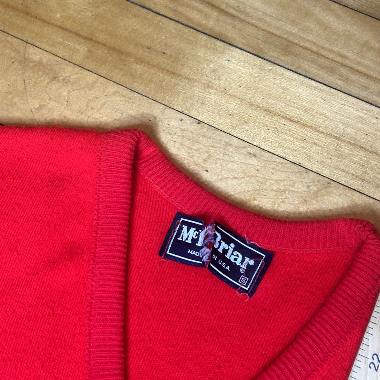 Vintage Vintage Mcbriar V-neck Badgers Sweater Small Size US S / EU 44-46 / 1 - 5 Thumbnail