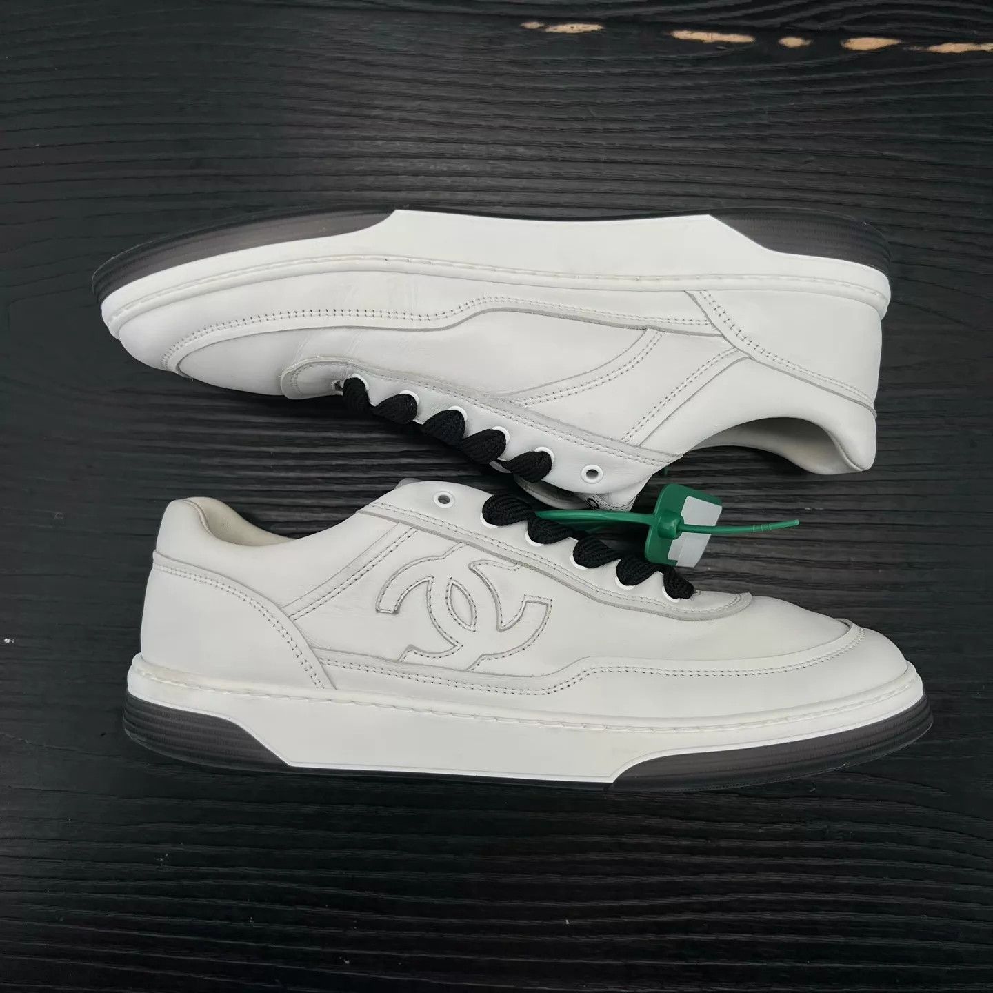Chanel Chanel 24P White & Black Sneaker Men's Size 41 Size US 8 / EU 41 - 5 Thumbnail