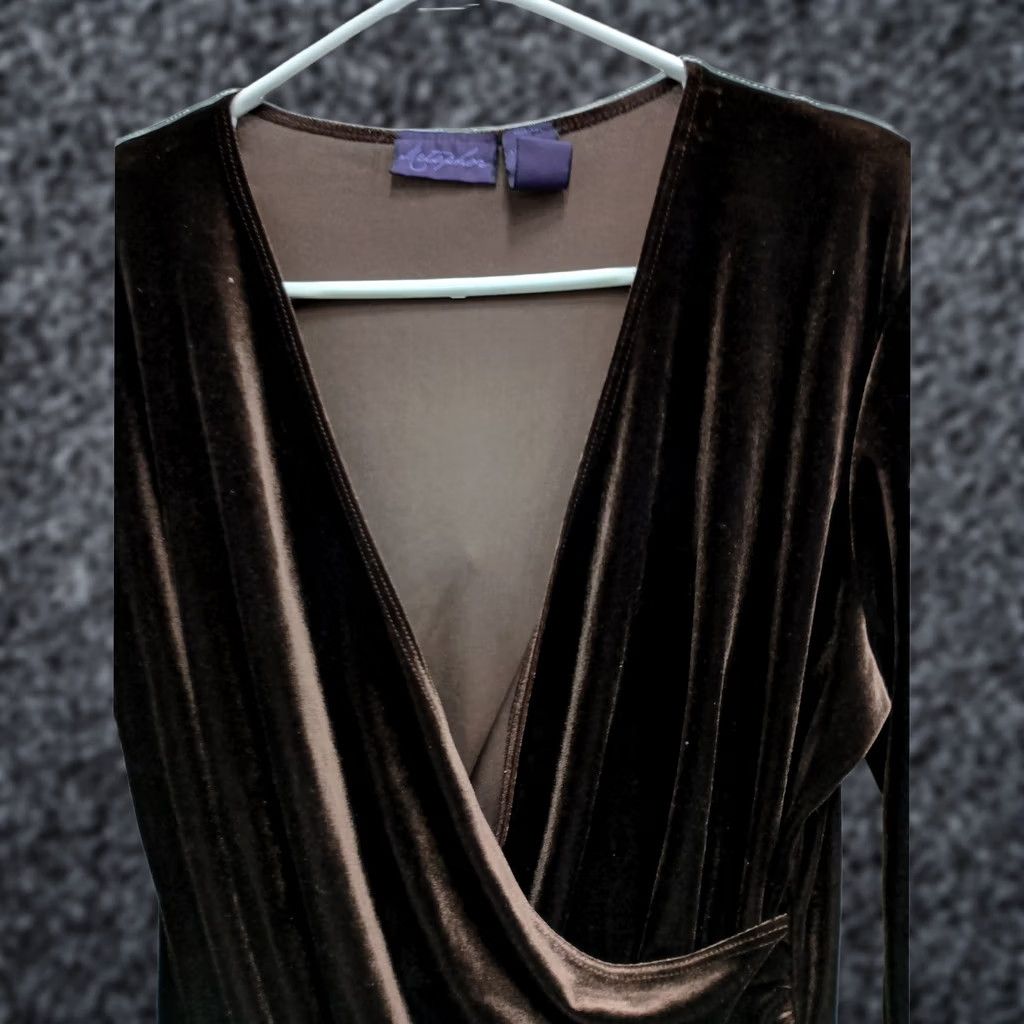 Velvet VTG 90s Metaphor Wrap Top Womens Medium Brown Velvet Long Sleeve Ruched Glam Size M / US 6-8 / IT 42-44 - 1 Thumbnail