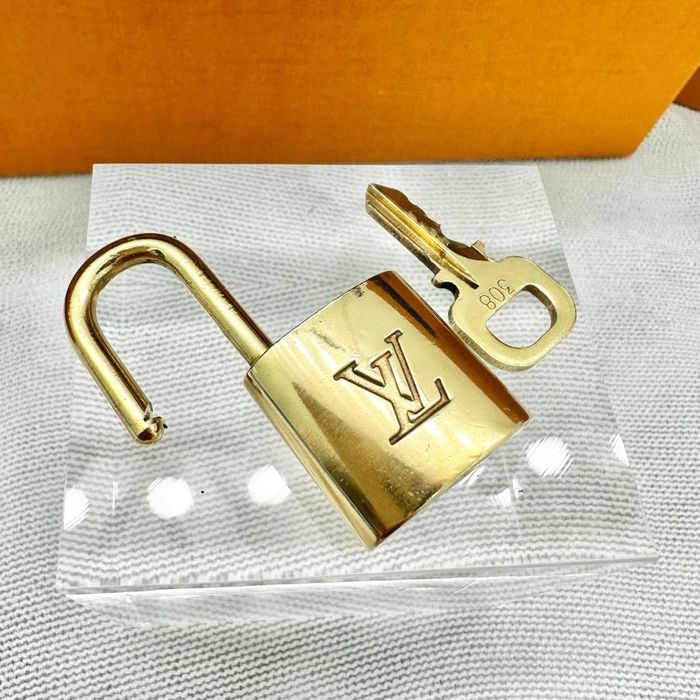 Louis Vuitton Louis Vuitton Lock and Key Grailed