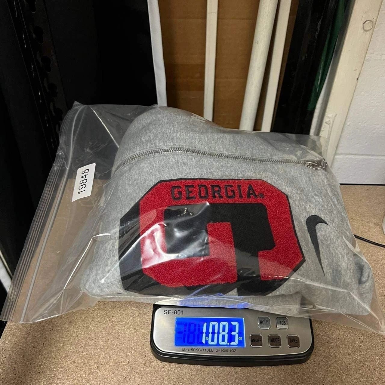 Nike Nike Hoodie Men Gray Georgia Bulldogs NCAA Pullover New M Size US M / EU 48-50 / 2 - 8 Thumbnail