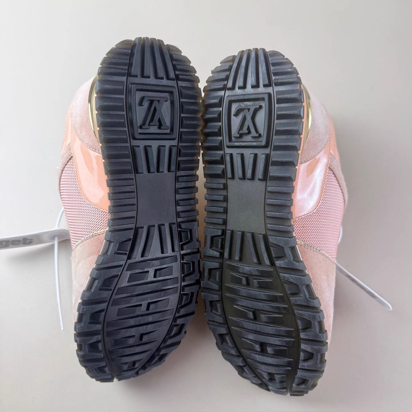 Louis Vuitton LV Run Away white pink checkerboard 35 EU 95 new Size US 4 / IT 34 - 6 Thumbnail