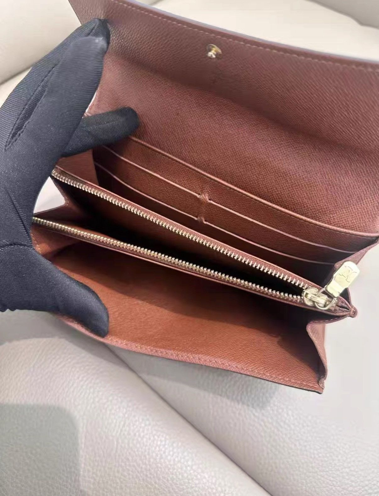 Louis Vuitton LV Monogram Gold Bean Wallet J38 Size ONE SIZE - 6 Thumbnail