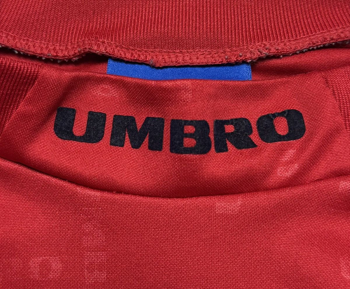 Umbro 1990s Umbro Template Football Shirt Soccer Jersey Vintage Size US L / EU 52-54 / 3 - 8 Thumbnail