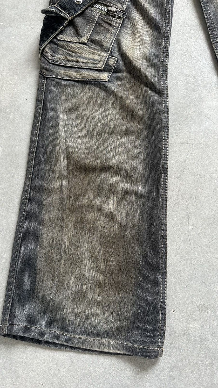 Japanese Brand JAPANESE JEANS DE ART MULTIPOCKET TACTICAL BONDAGES JEANS Size US 33 - 2 Thumbnail