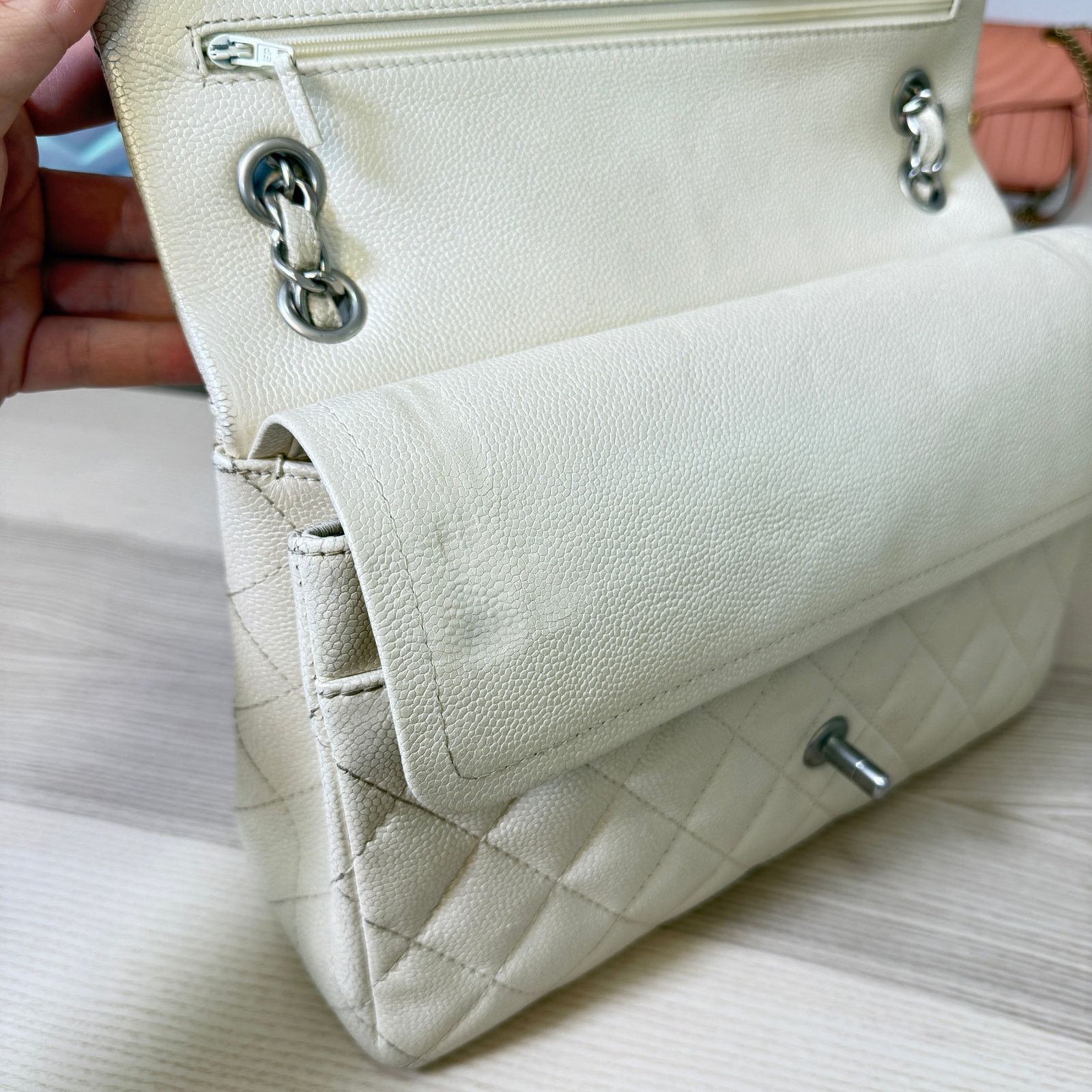 Chanel Chanel Pearly Caviar Quilted Jumbo Double Flap Dark White Size ONE SIZE - 10 Thumbnail
