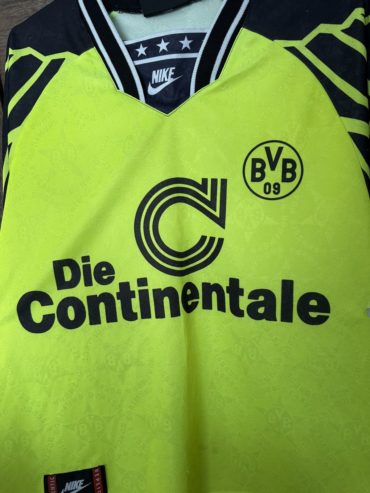 Nike 1994/1995 Nike Borussia Dortmund Vintage Long Sleeve Jersey Size US M / EU 48-50 / 2 - 5 Thumbnail