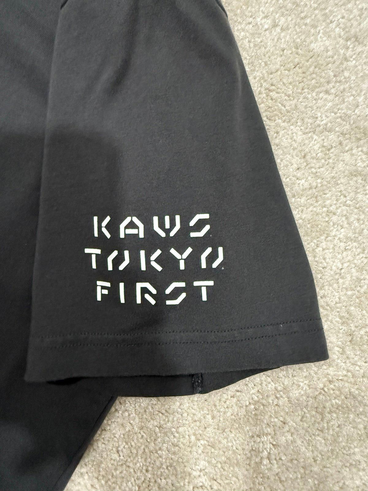 Kaws Kaws Uniqlo Tokyo First Tee Size US S / EU 44-46 / 1 - 3 Thumbnail
