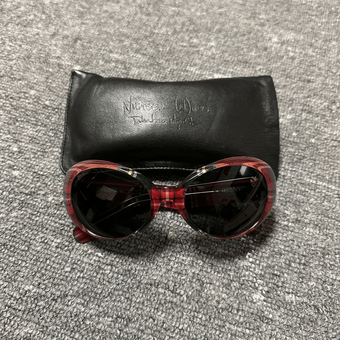 Number (N)ine Number Nine 05SS Plaid Sunglasses (1) Size ONE SIZE - 1 Thumbnail