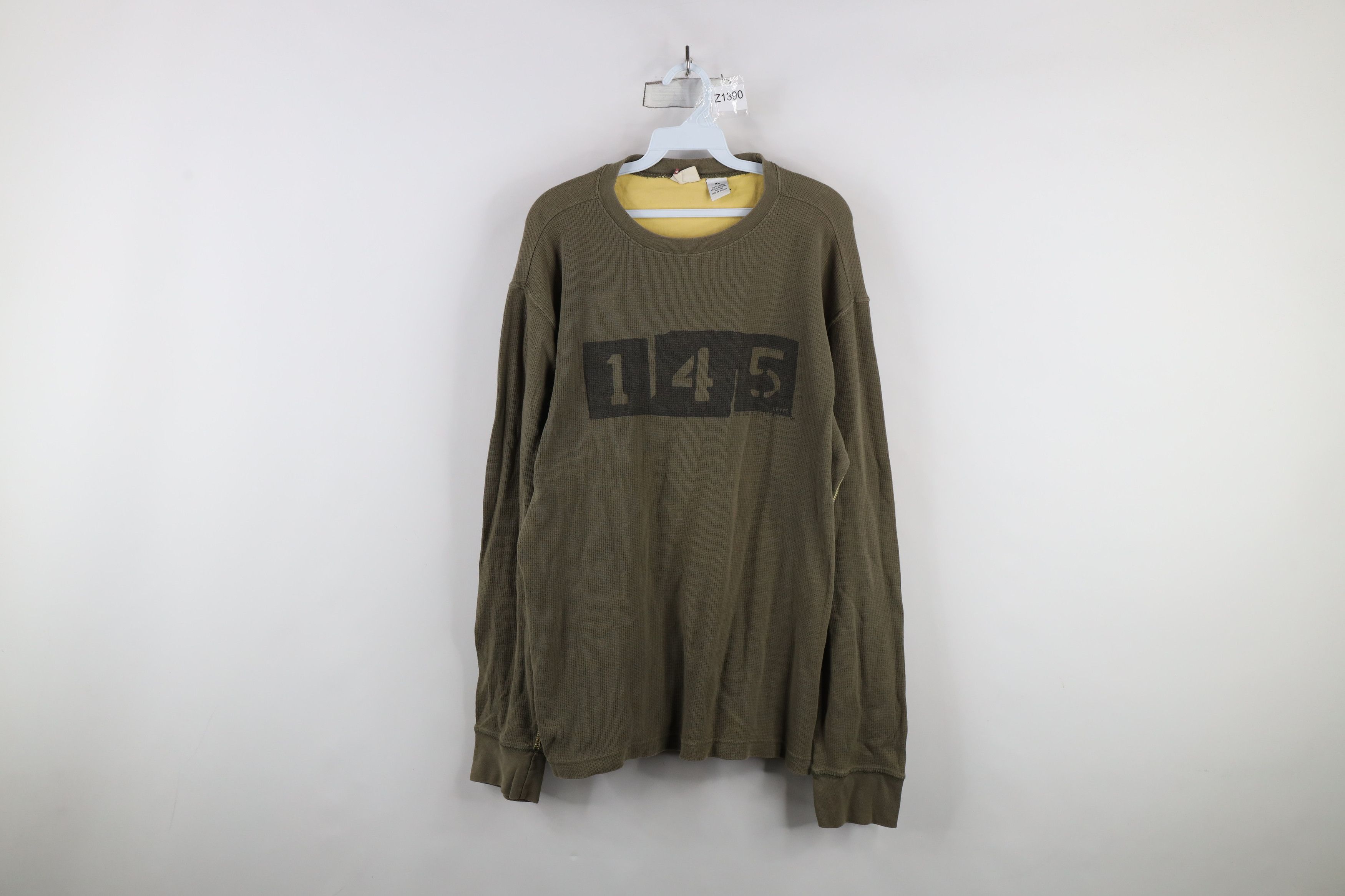 Levi's × Vintage Vintage Y2K 2004 Levis Waffle Knit Long Sleeve T-Shirt Size US XL / EU 56 / 4 - 1 Thumbnail