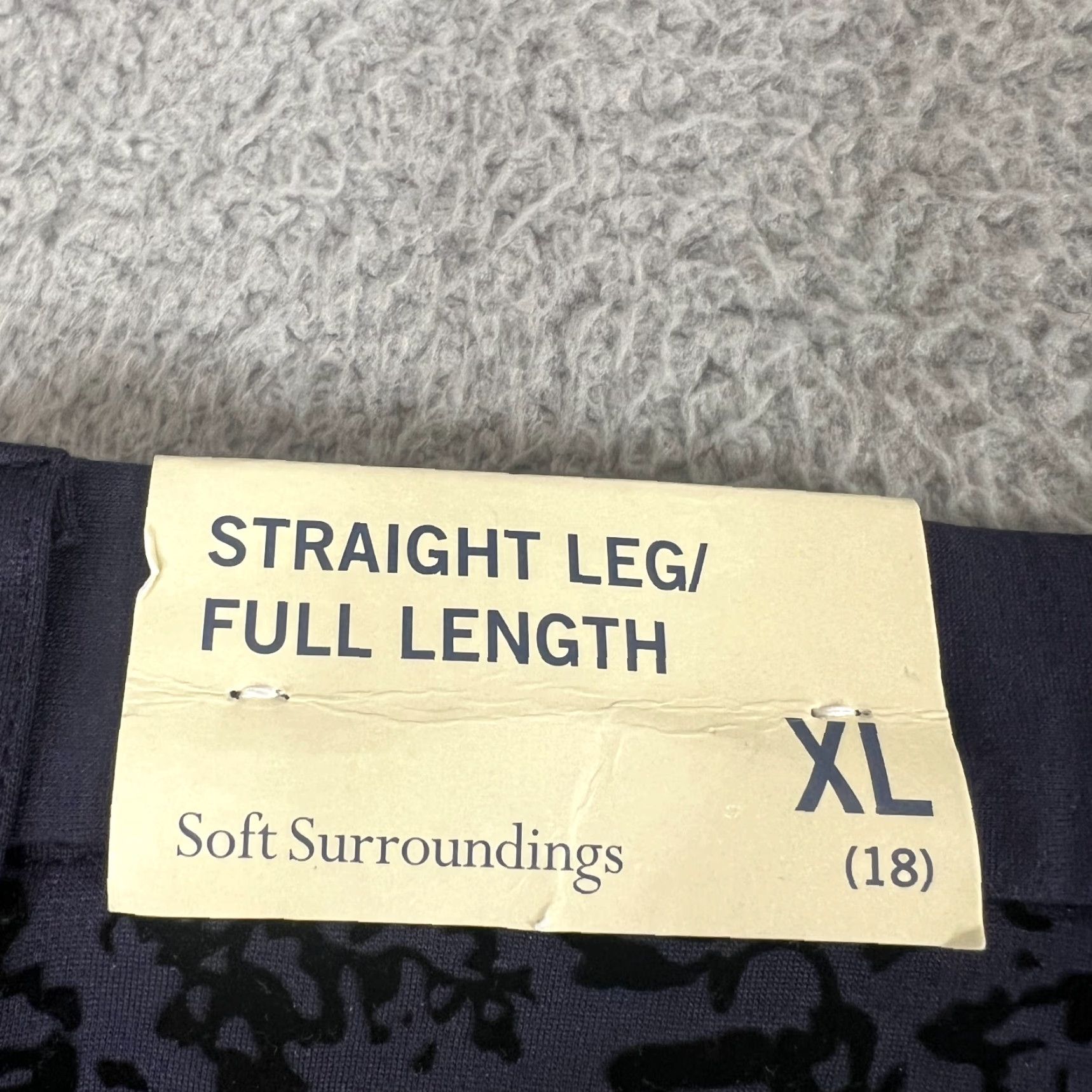 Soft Surroundings SOFT SURROUNDINGS Pants Womens XL Straight Leg Chino Paisley Velvet Black Size 40" / US 18 - 4 Thumbnail