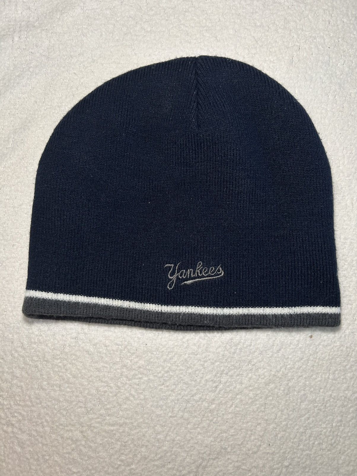 New York Yankees Y2k New York Yankees Logo Beanie Hat Drip Vintage Navy Blue Size ONE SIZE - 2 Thumbnail