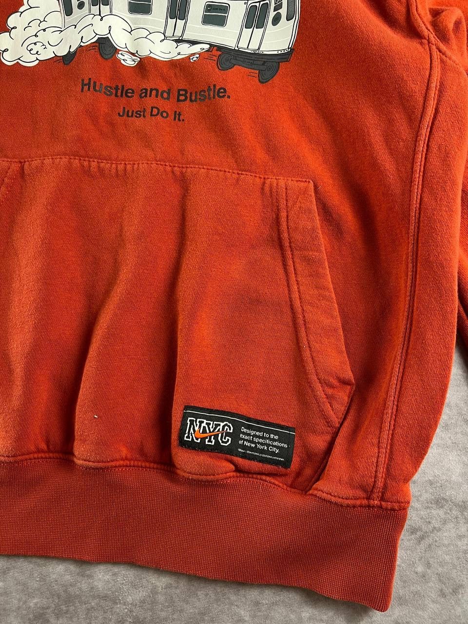 Nike Nike NYC Hustle and Bustle Graphic Hoodie Subway Train Print Size US S / EU 44-46 / 1 - 3 Thumbnail