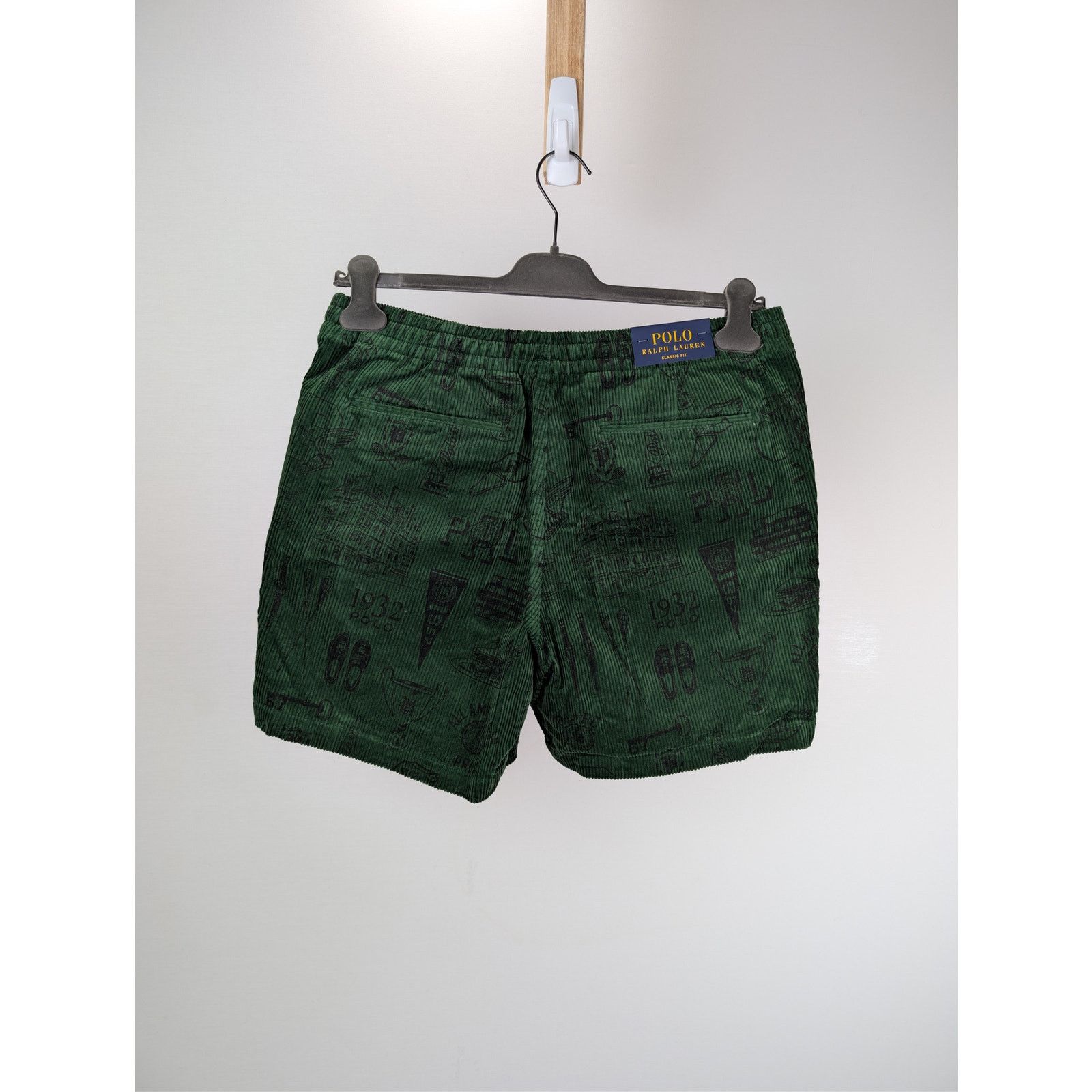 Polo Ralph Lauren o1rshd1 CC20 Velvet Shorts in Green Size US 32 / EU 48 - 9 Thumbnail