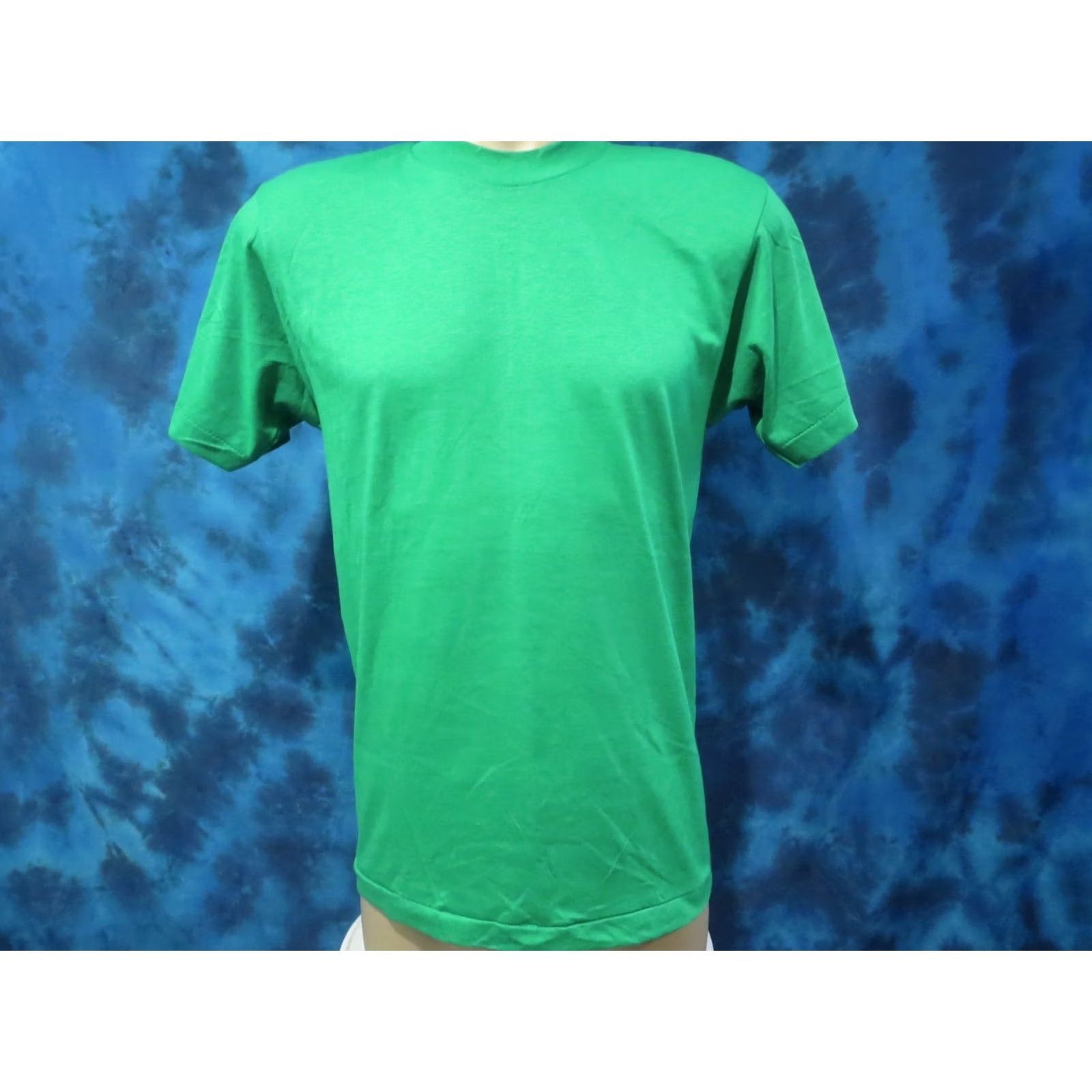 Vintage NOS Screen Stars GREEN T-Shirt Vintage 80s Unisex Adults Small Crew Neck Short Sleeve Paper Thin Cotton Polyester Shirt Men Women Size US S / EU 44-46 / 1 - 3 Thumbnail