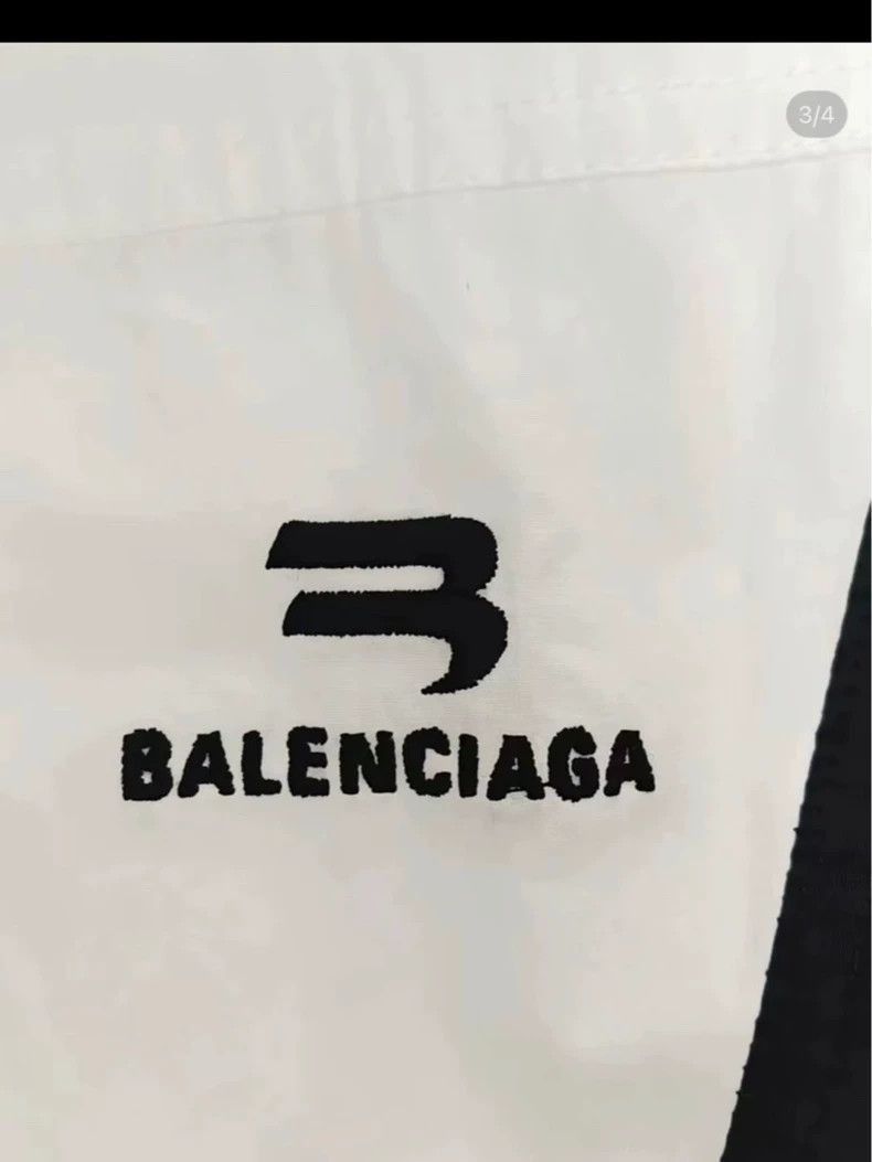 Balenciaga balenciaga red and white sporty jacket Size US S / EU 44-46 / 1 - 3 Thumbnail