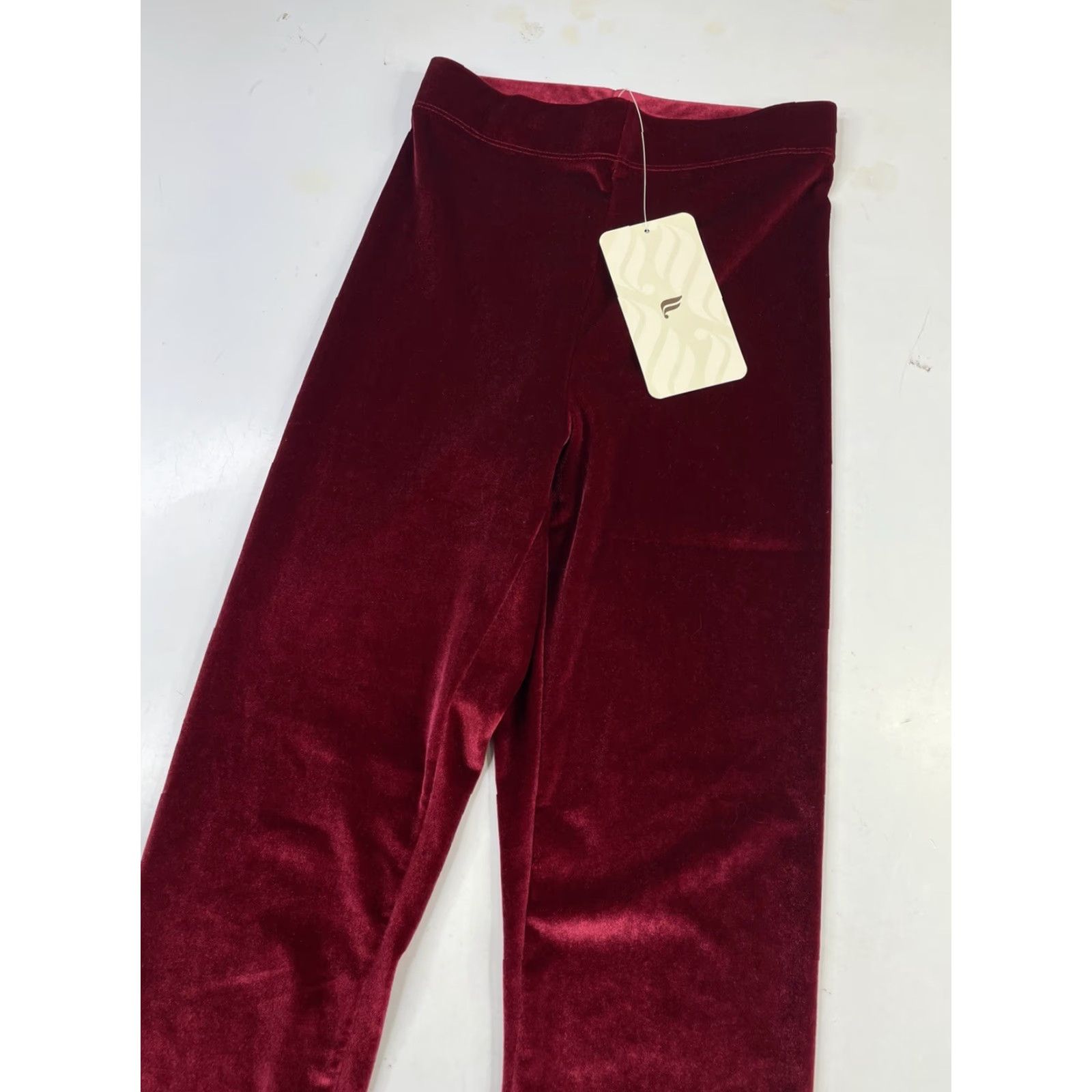 Fabletics NWT Fabletics Emma Velour Leggings Red Cherry Burst Womens XXS Holiday Size 24" / US 00 / IT 34 - 4 Thumbnail