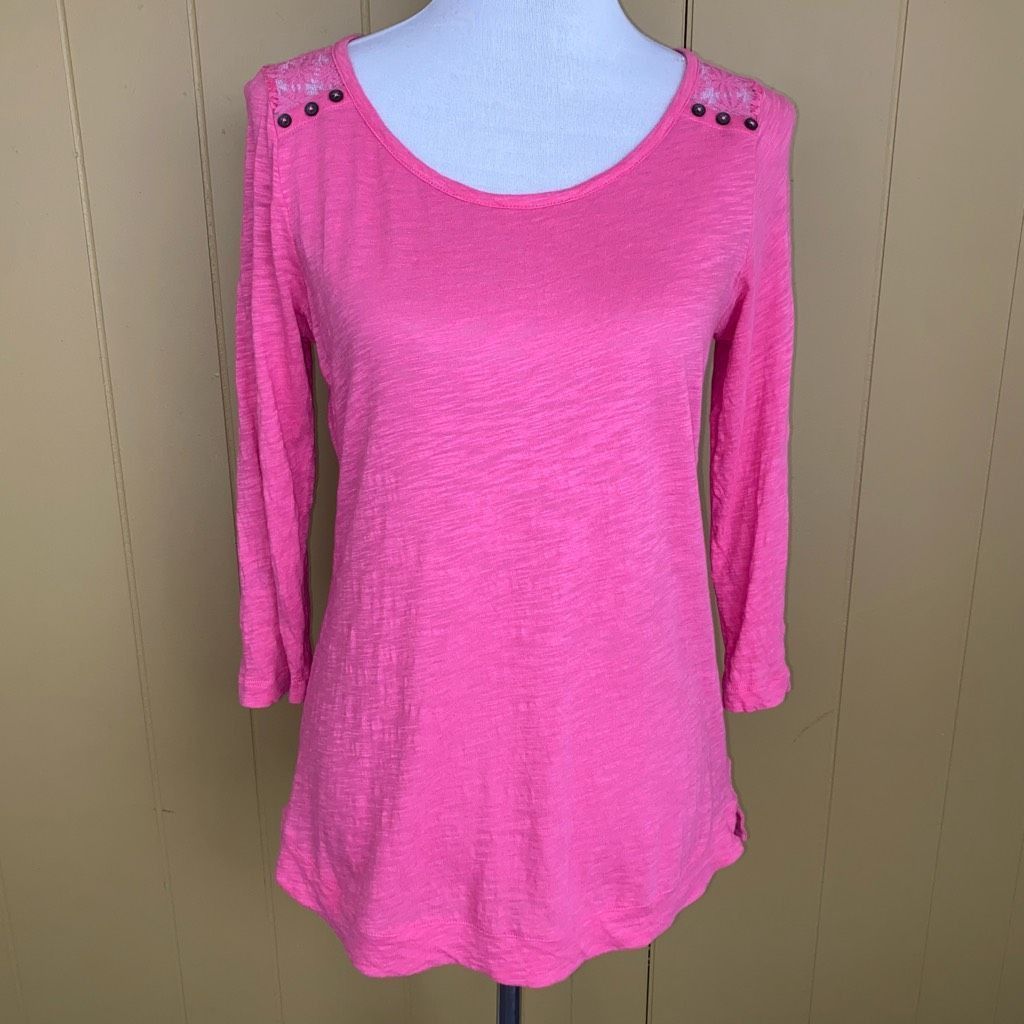 Express Express women M scoopneck 3/4 sleeve top w/lace back & side Size M / US 6-8 / IT 42-44 - 1 Thumbnail