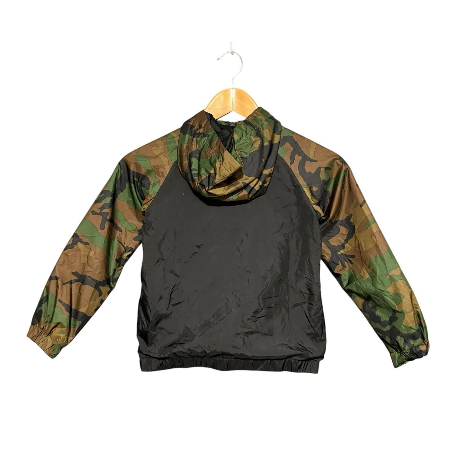 Jordan Brand Jordan Camo Windbreaker Jacket Size M (8) Boys Size US M / EU 48-50 / 2 - 2 Thumbnail