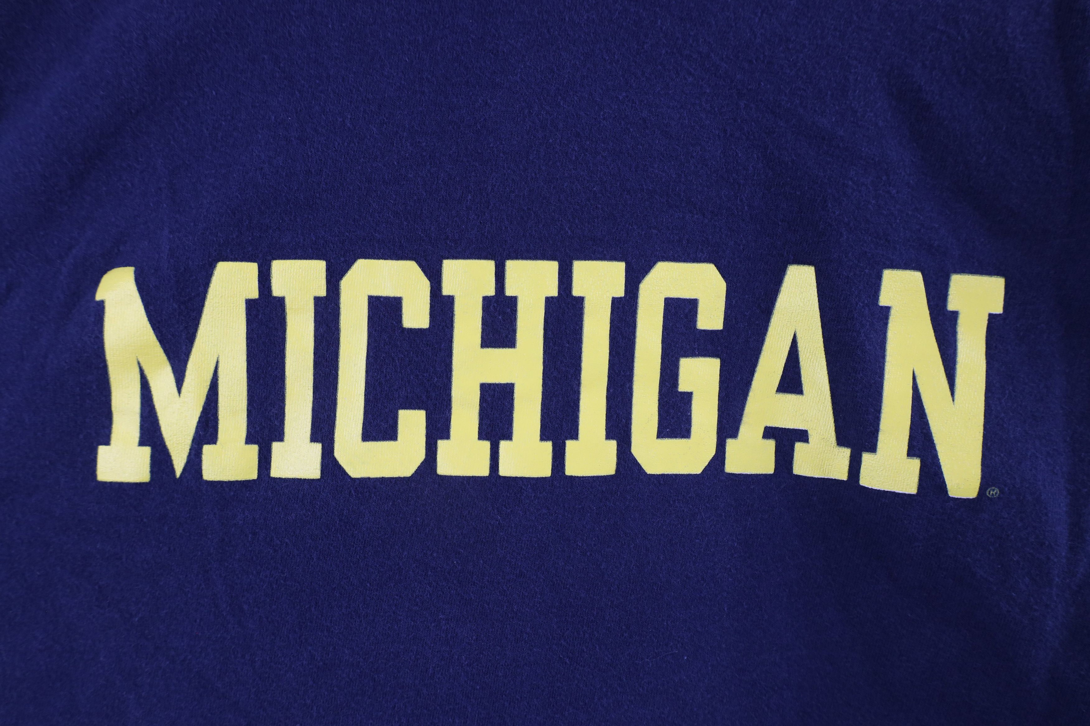 Vintage Vintage 90s University of Michigan Long Sleeve T-Shirt USA Size US L / EU 52-54 / 3 - 4 Thumbnail