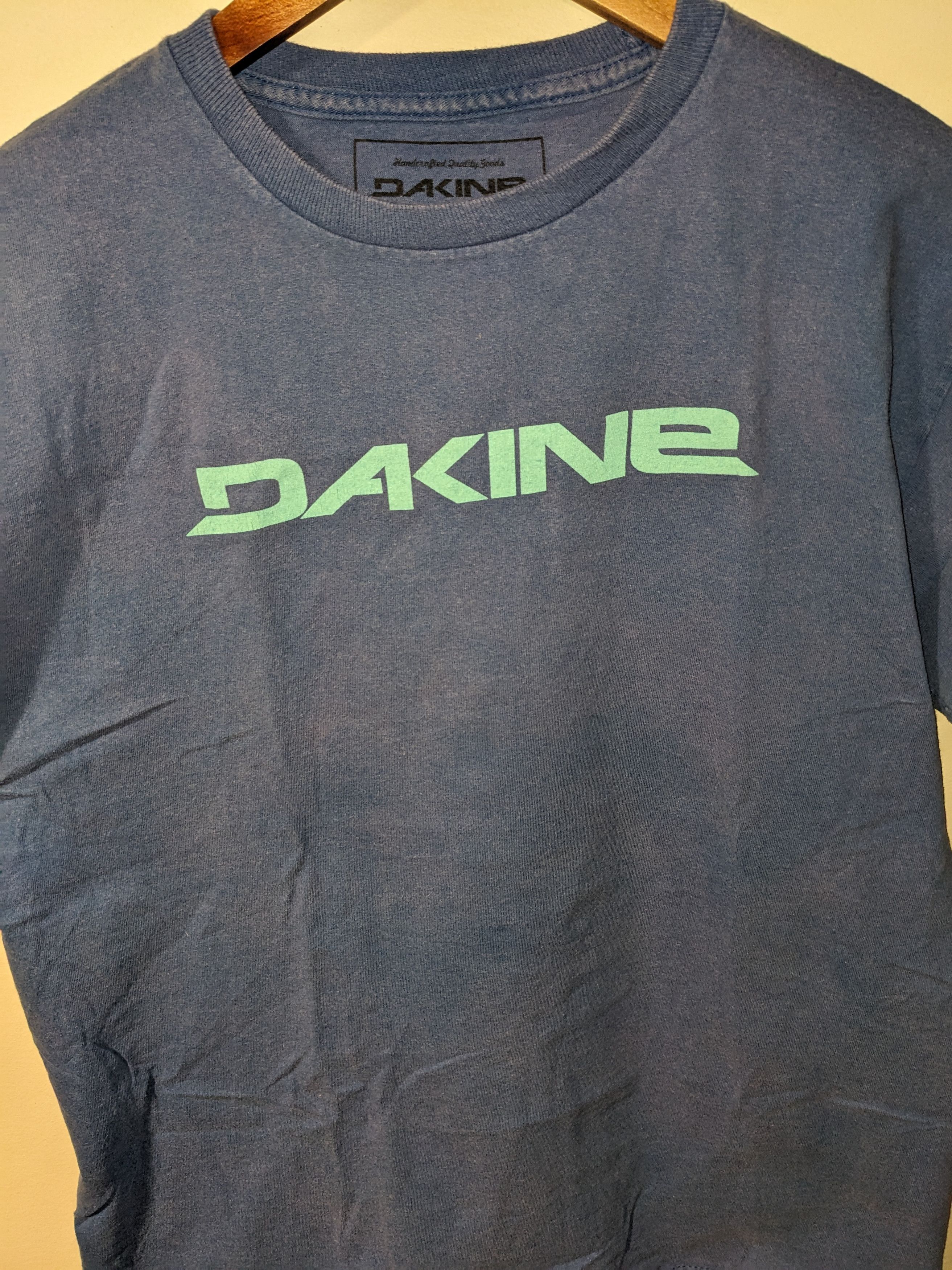 Dakine × Designer Dakine Spell Out Retro Logo Blue Medium T-Shirt Size US M / EU 48-50 / 2 - 4 Thumbnail